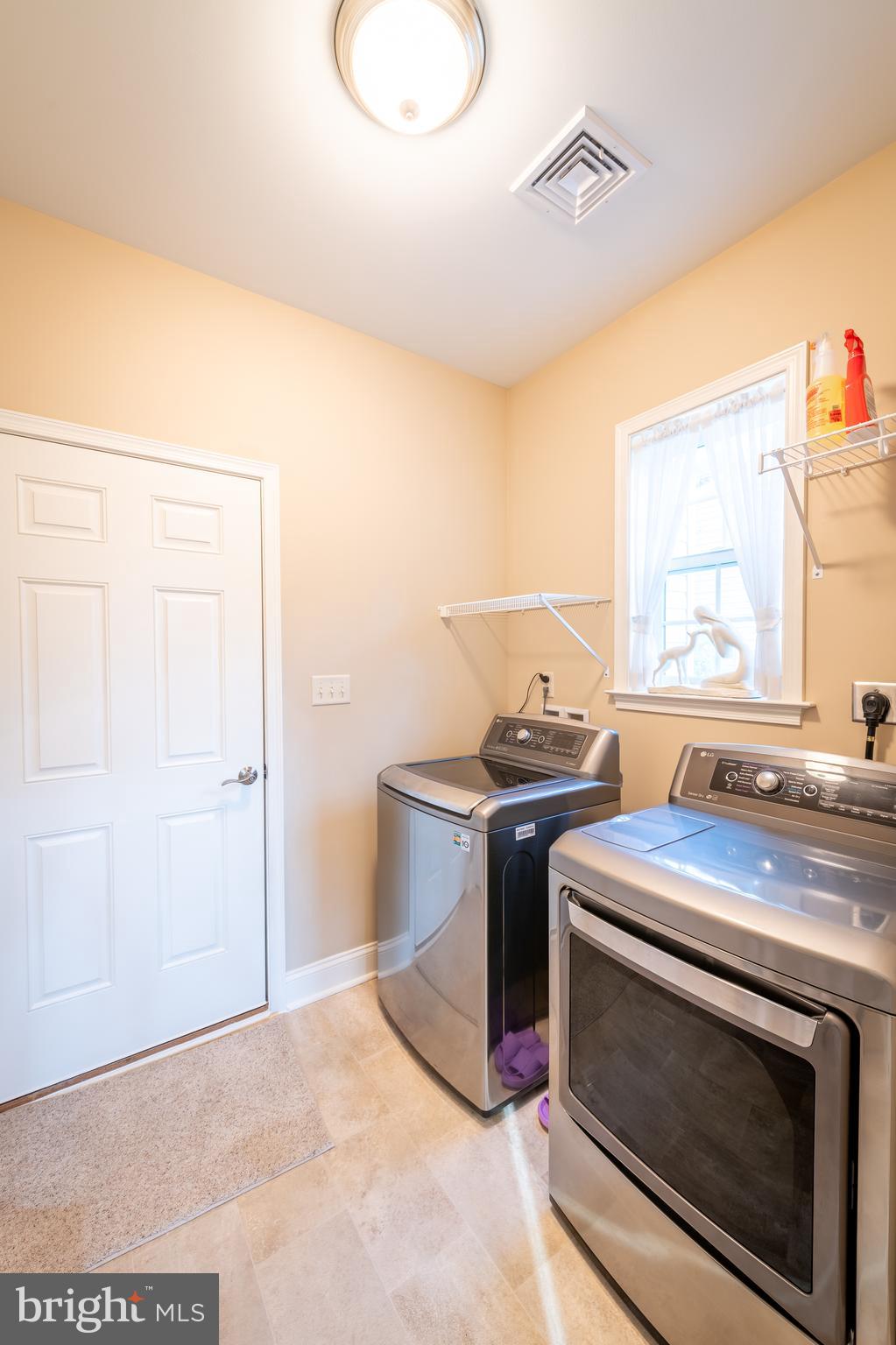 GRAND MEADOWS - Residential