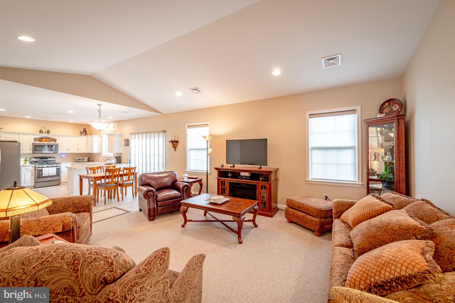 GRAND MEADOWS - Residential