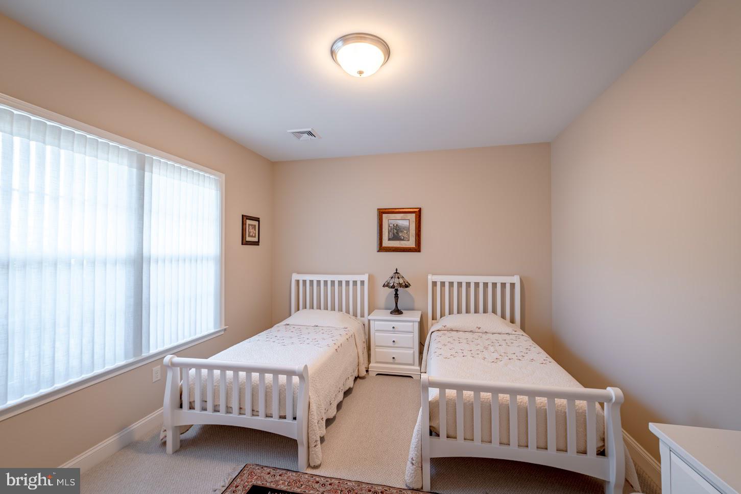 GRAND MEADOWS - Residential