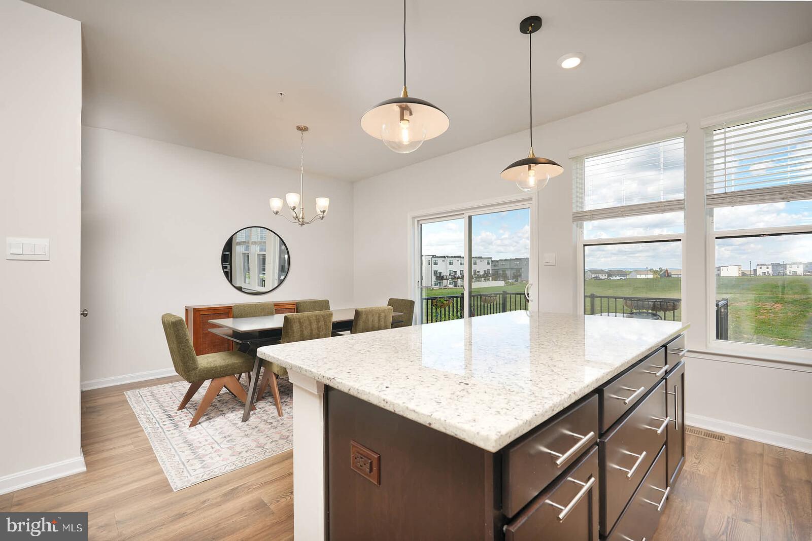 RENN QUARTER - Residential Lease