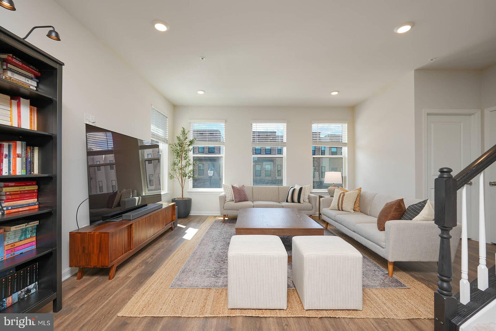 RENN QUARTER - Residential Lease