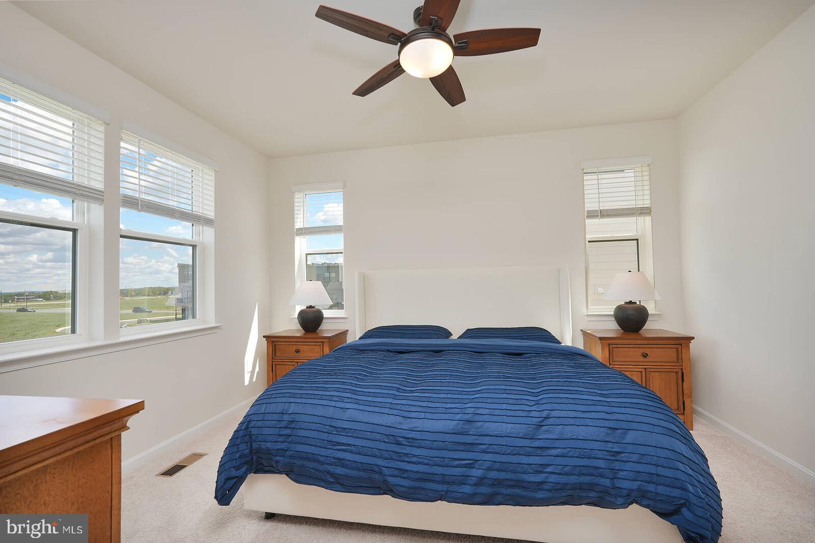 RENN QUARTER - Residential Lease