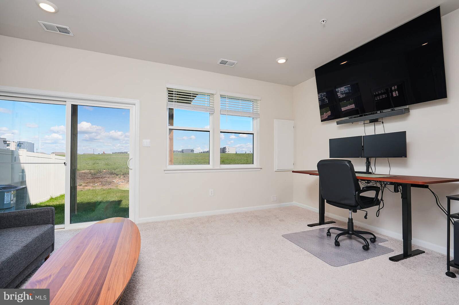 RENN QUARTER - Residential Lease