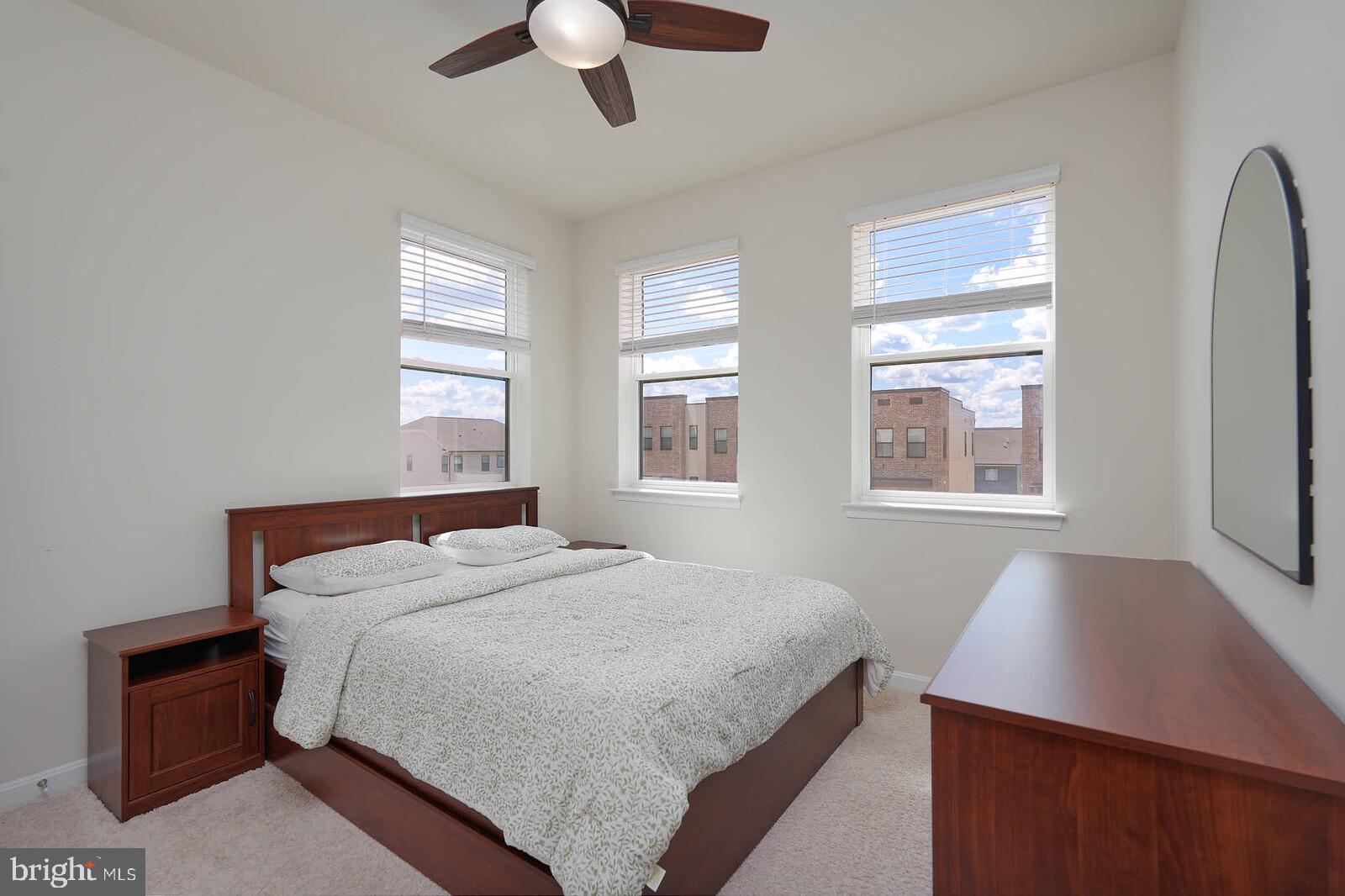 RENN QUARTER - Residential Lease