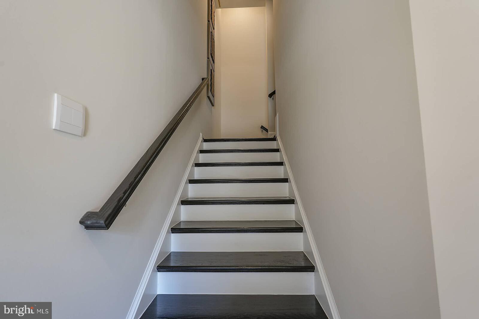 RENN QUARTER - Residential Lease