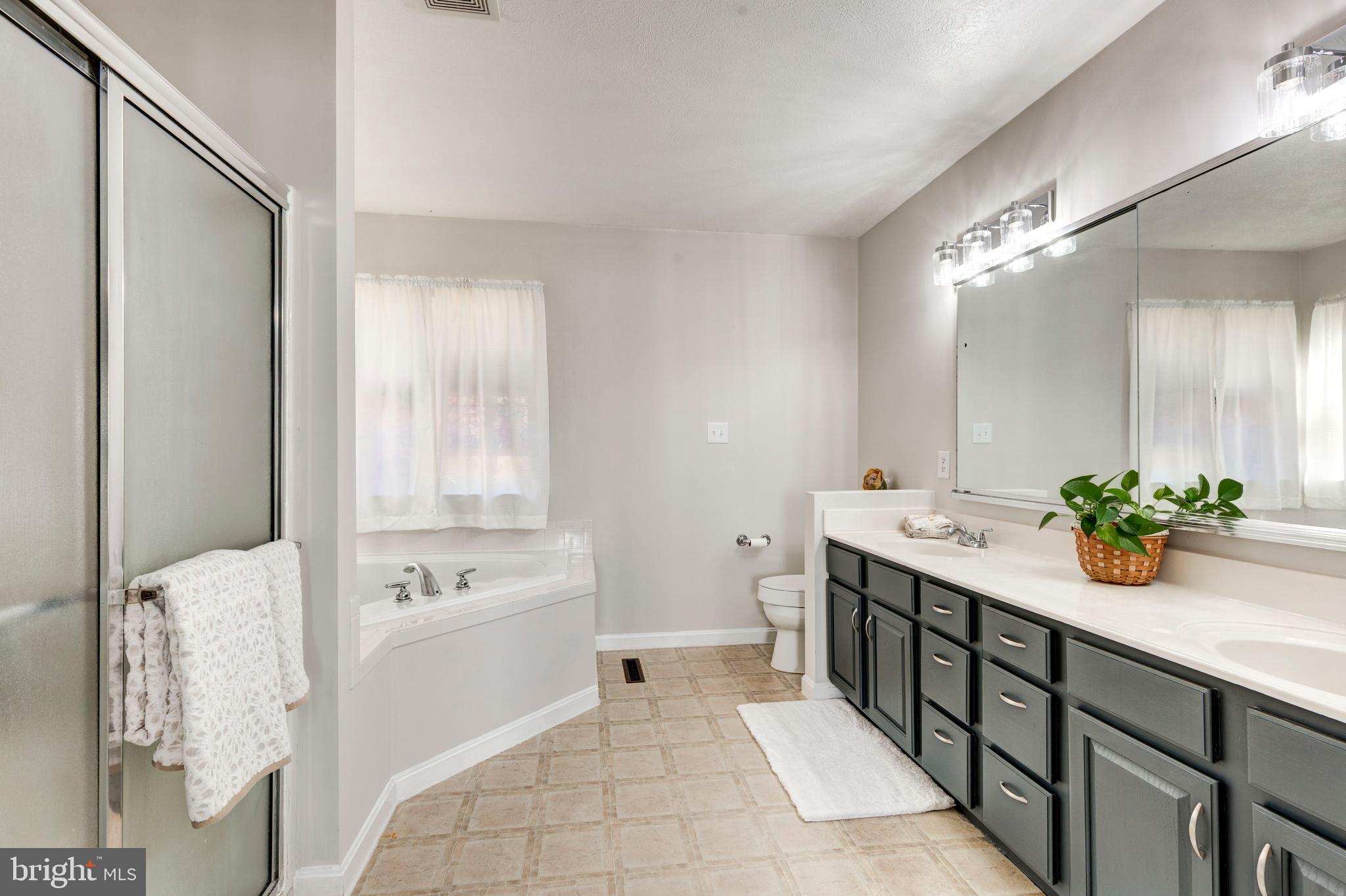 HALLIE HILL FARM - Residential