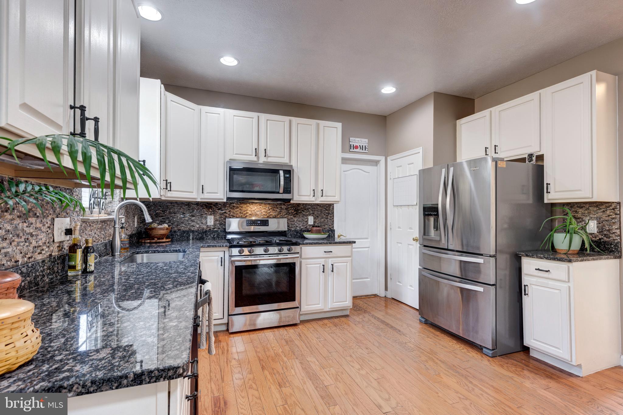 HALLIE HILL FARM - Residential