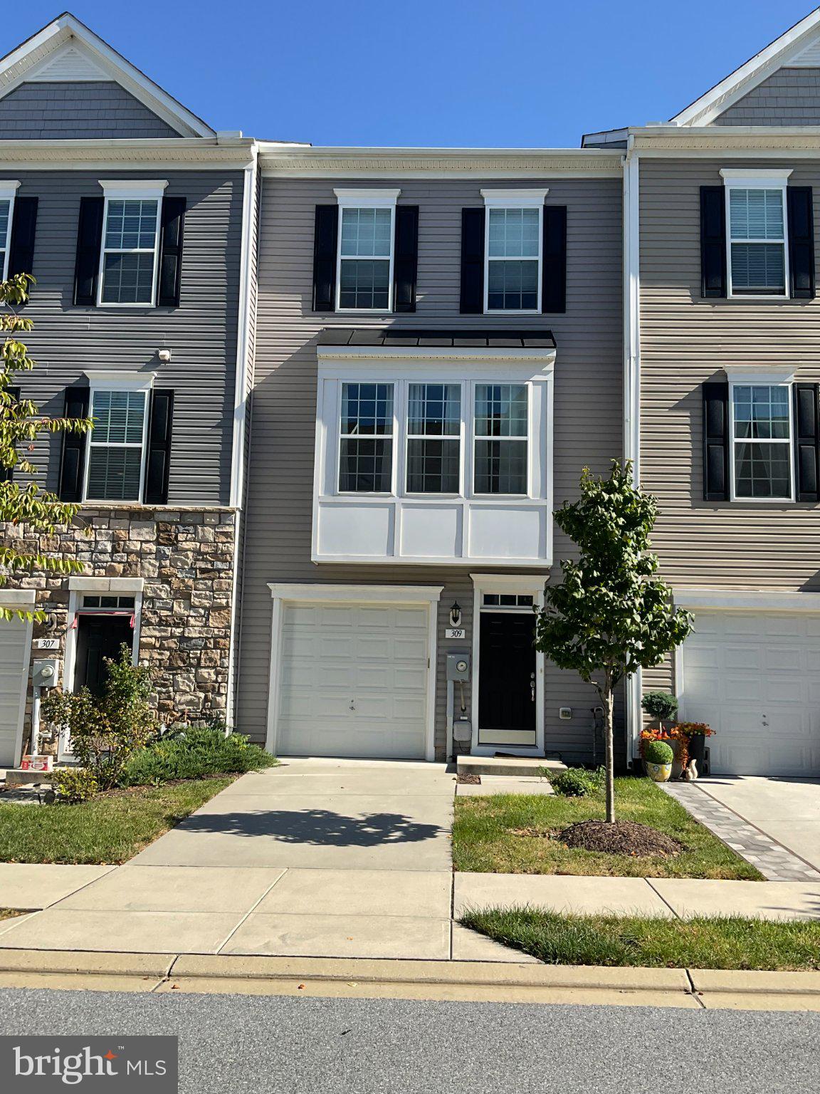 309 SPRING BANK WAY
