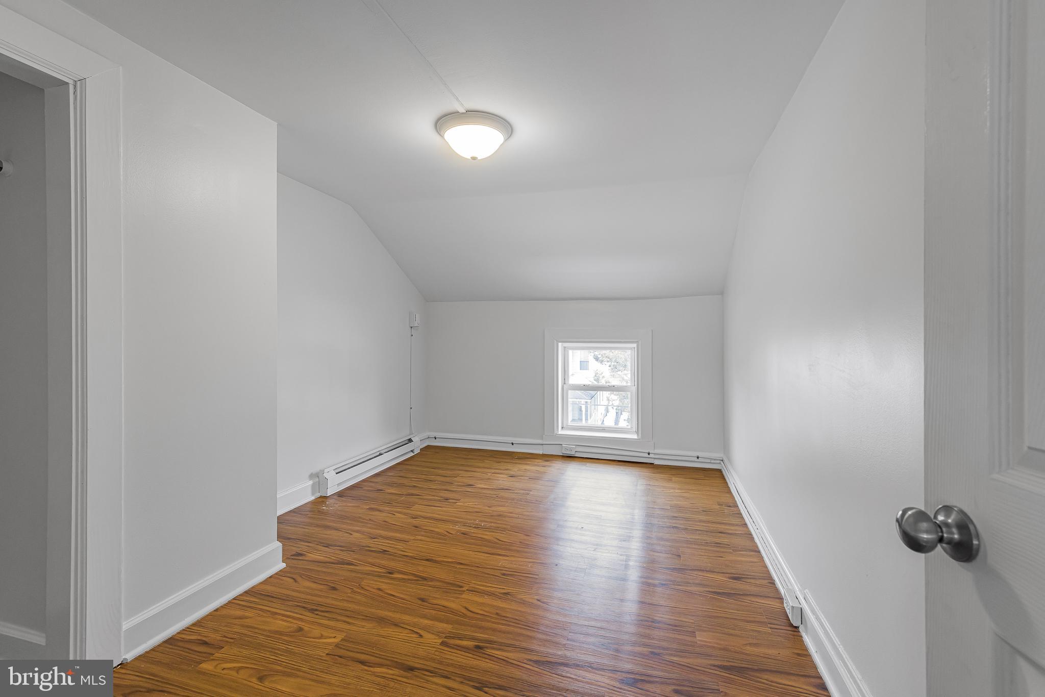 ELKTON - Residential Lease