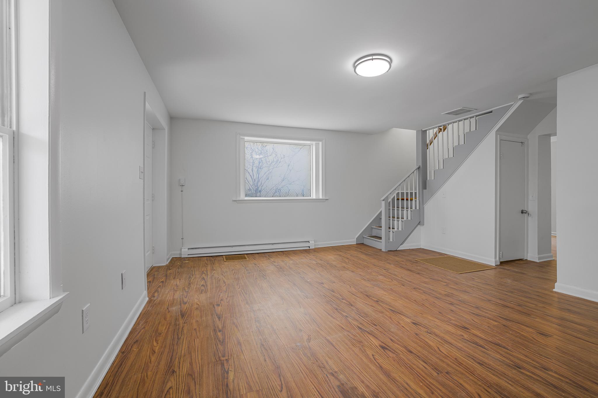 ELKTON - Residential Lease