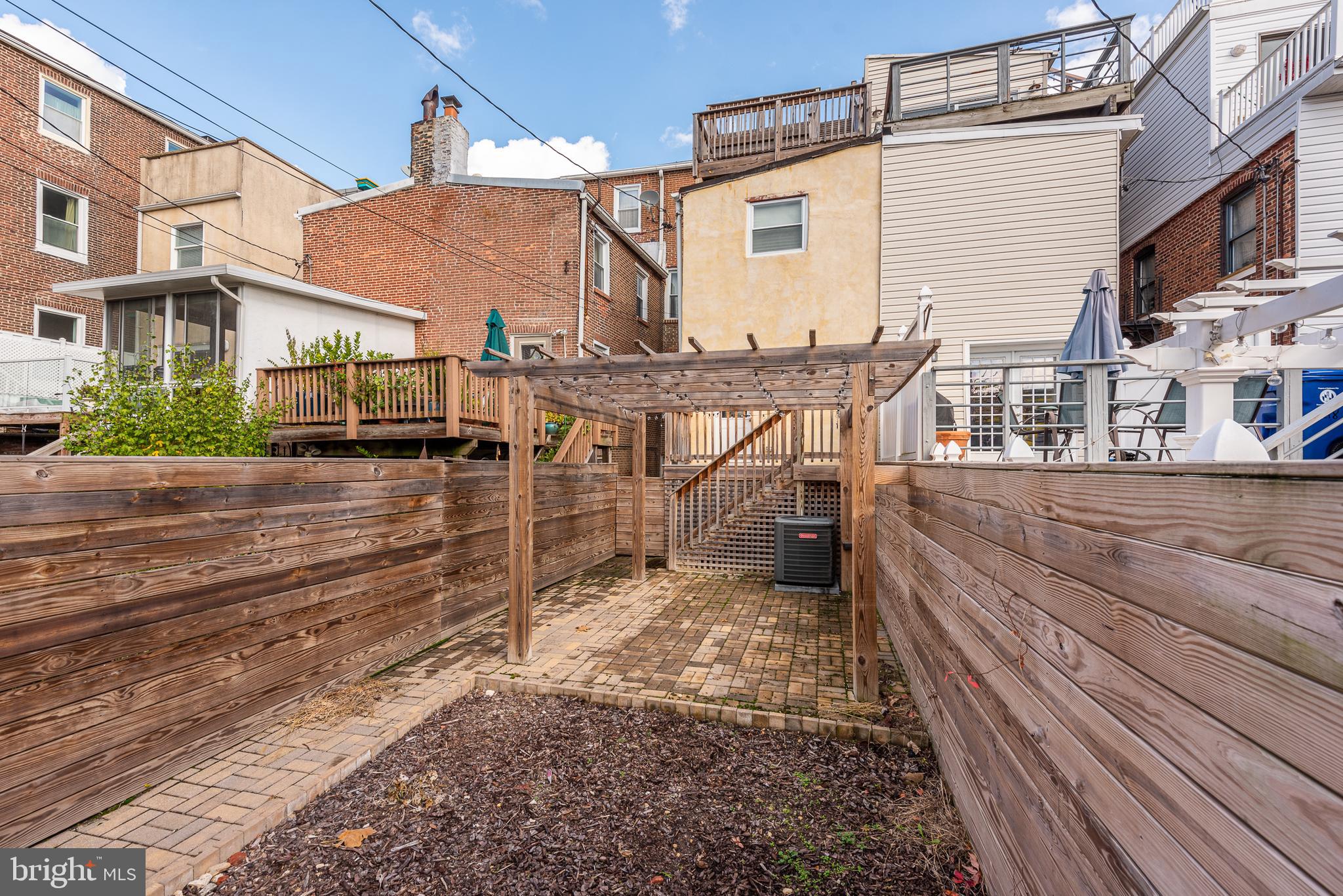 BUTCHER'S HILL - Residential