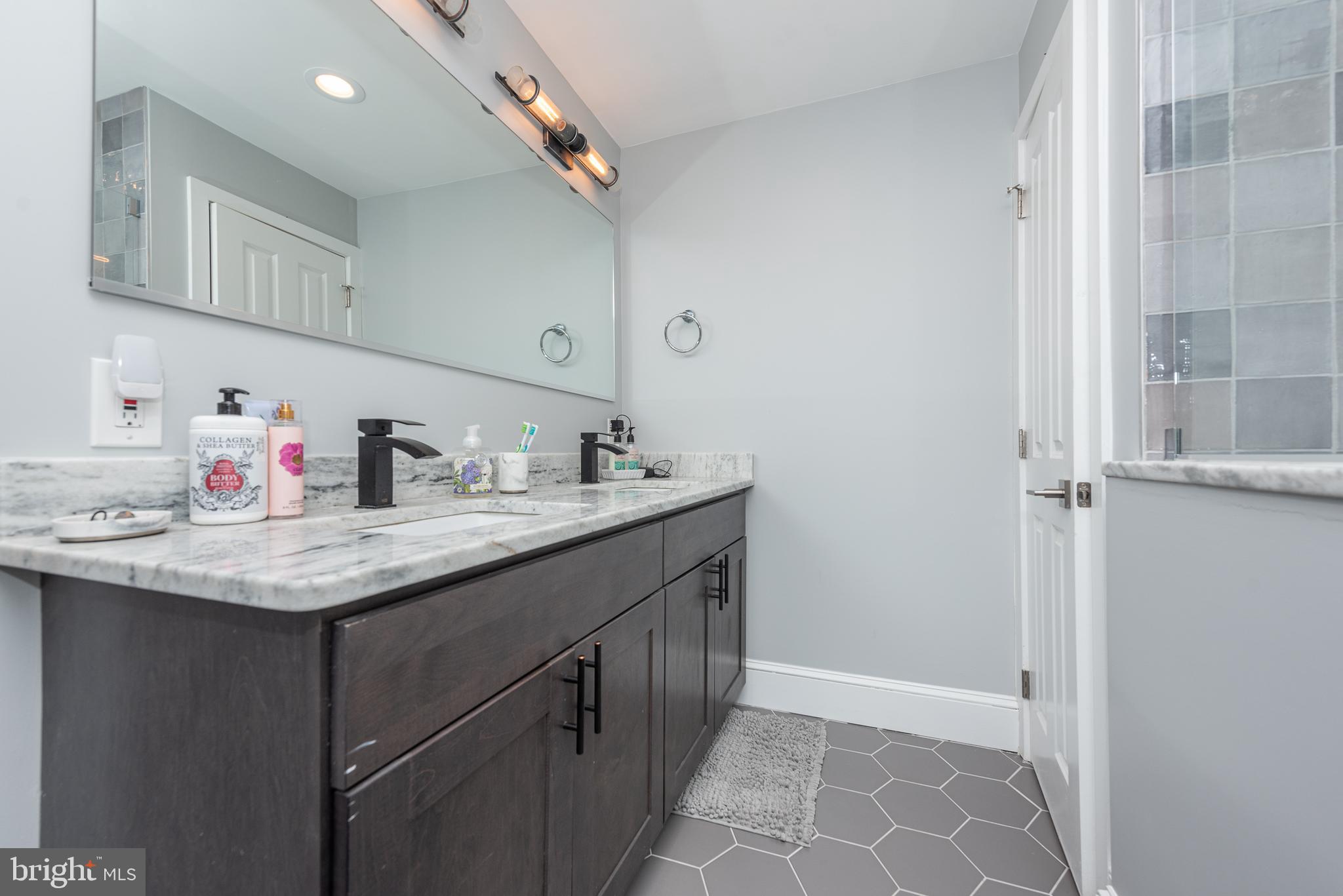 BUTCHER'S HILL - Residential