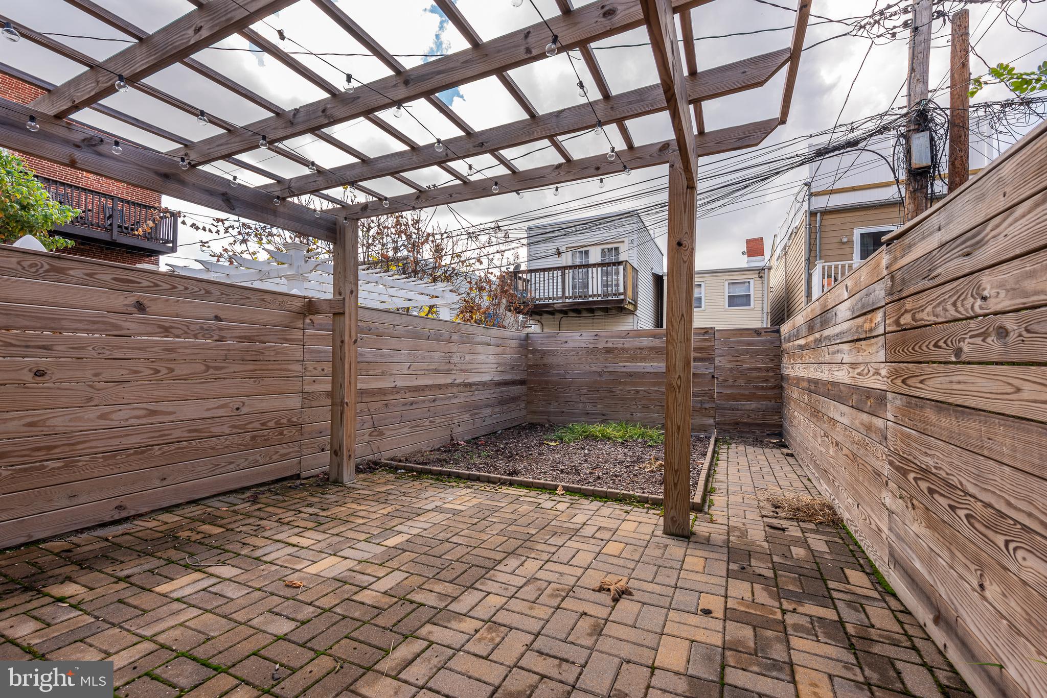 BUTCHER'S HILL - Residential