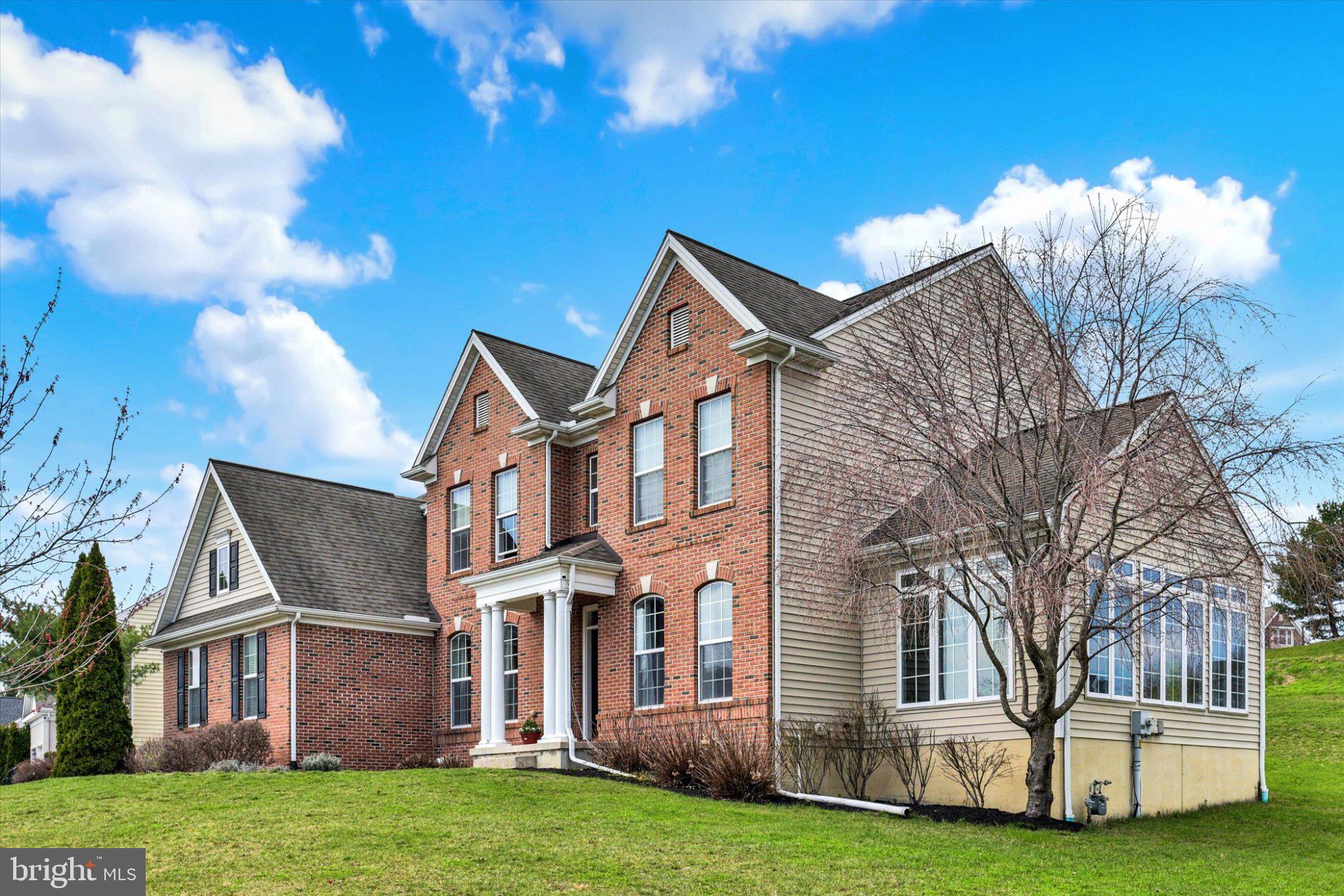 12 BELLA VISTA DRIVE