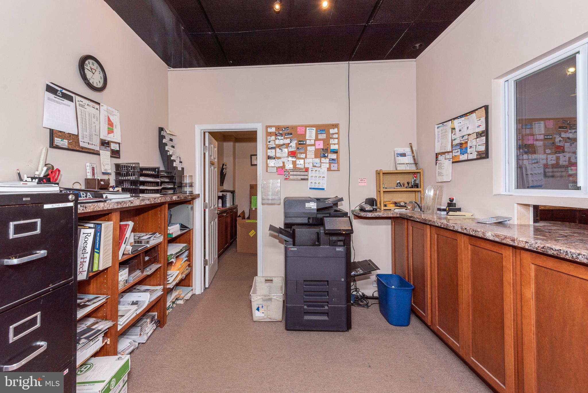 ROSEDALE - Commercial Lease
