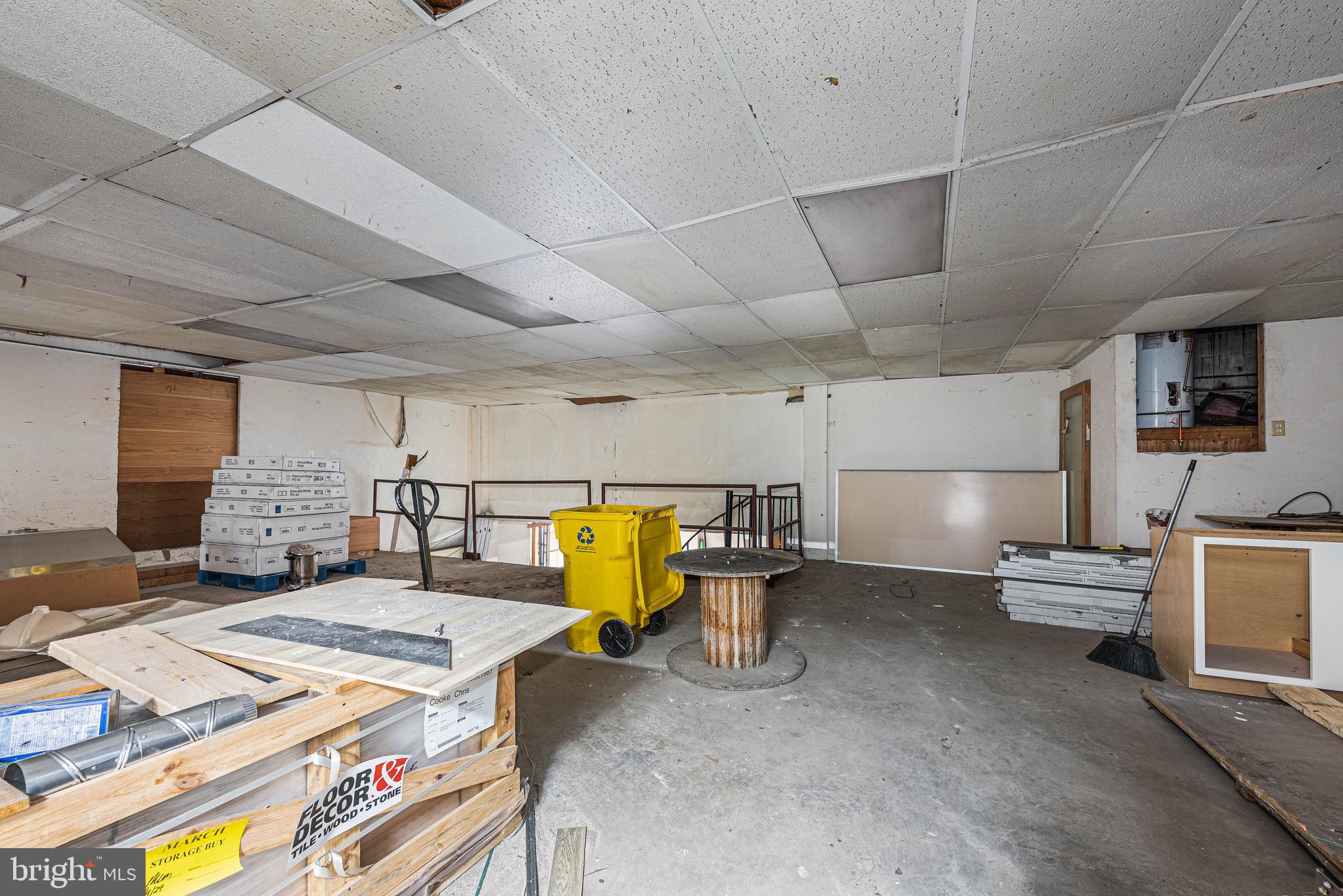 ROSEDALE - Commercial Lease