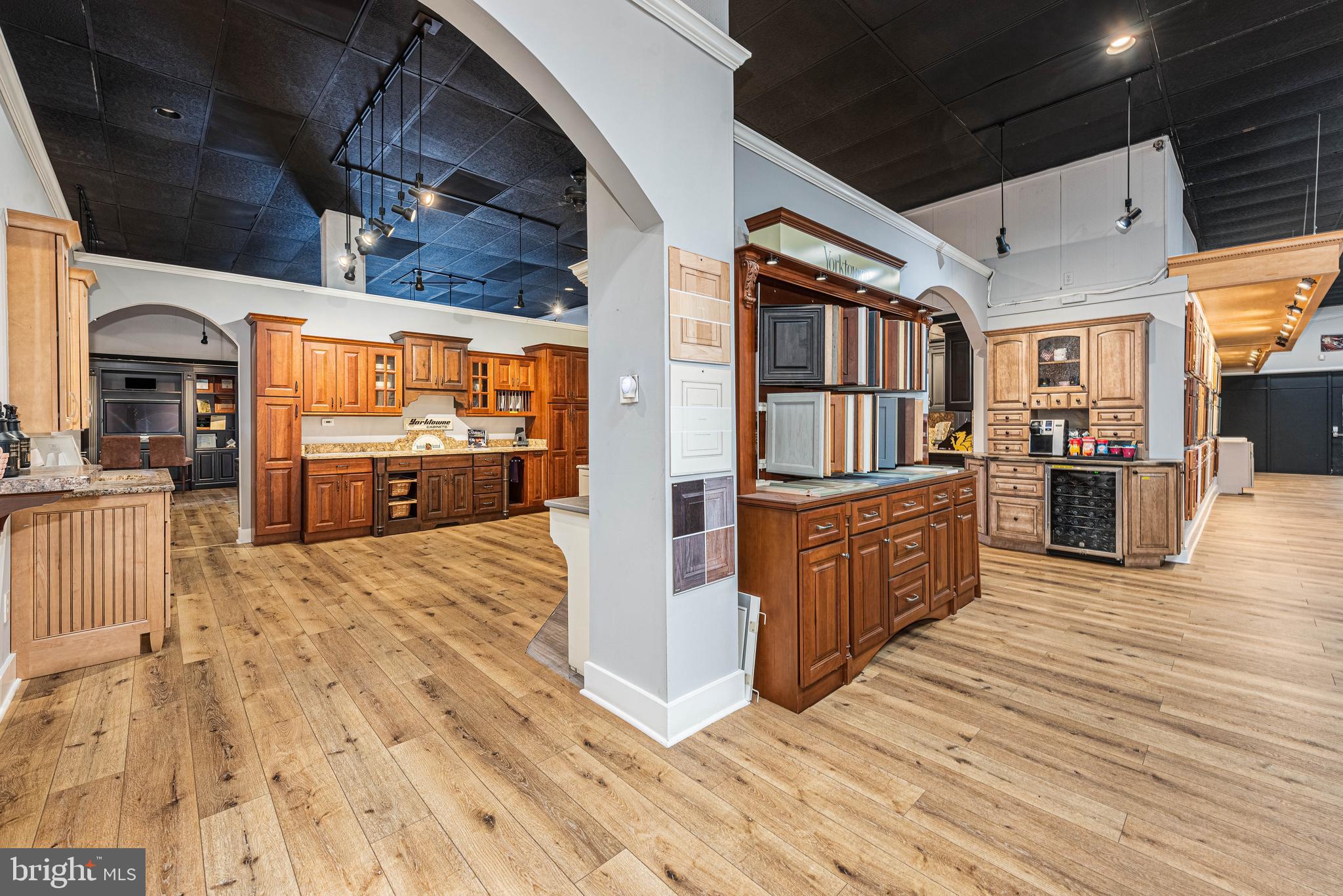ROSEDALE - Commercial Lease