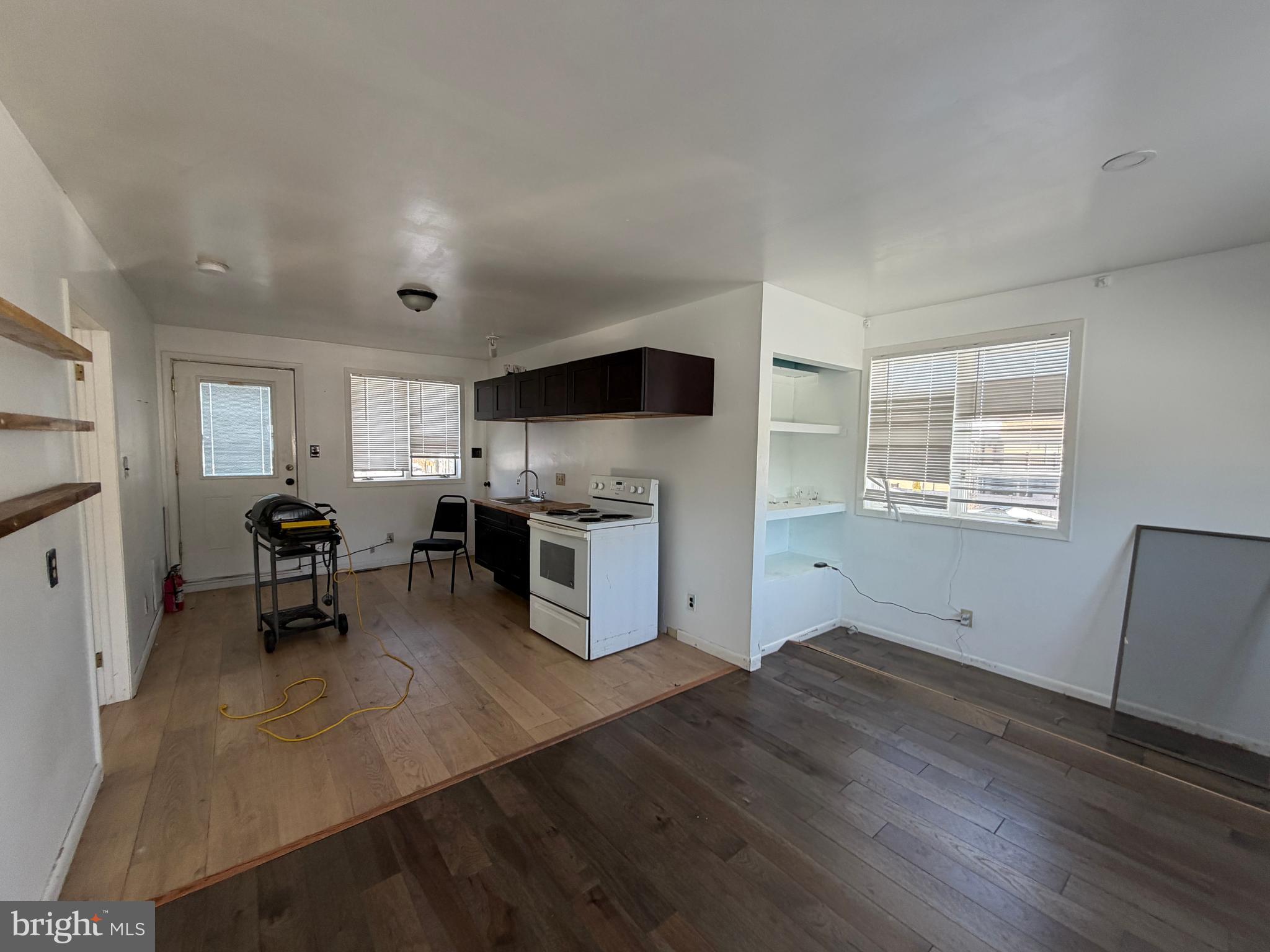 644 COOPER STREET 2ND FLR