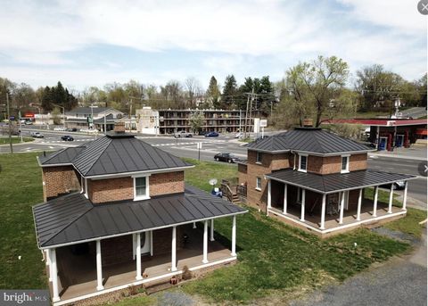 Homes For Sale - 602 AND 604 Radham Street<br/> Warren County, FRONT ROYAL, VA 22630