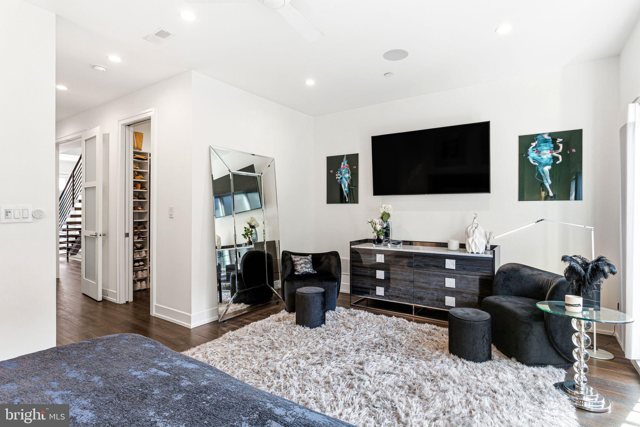 BELLA VISTA - Residential