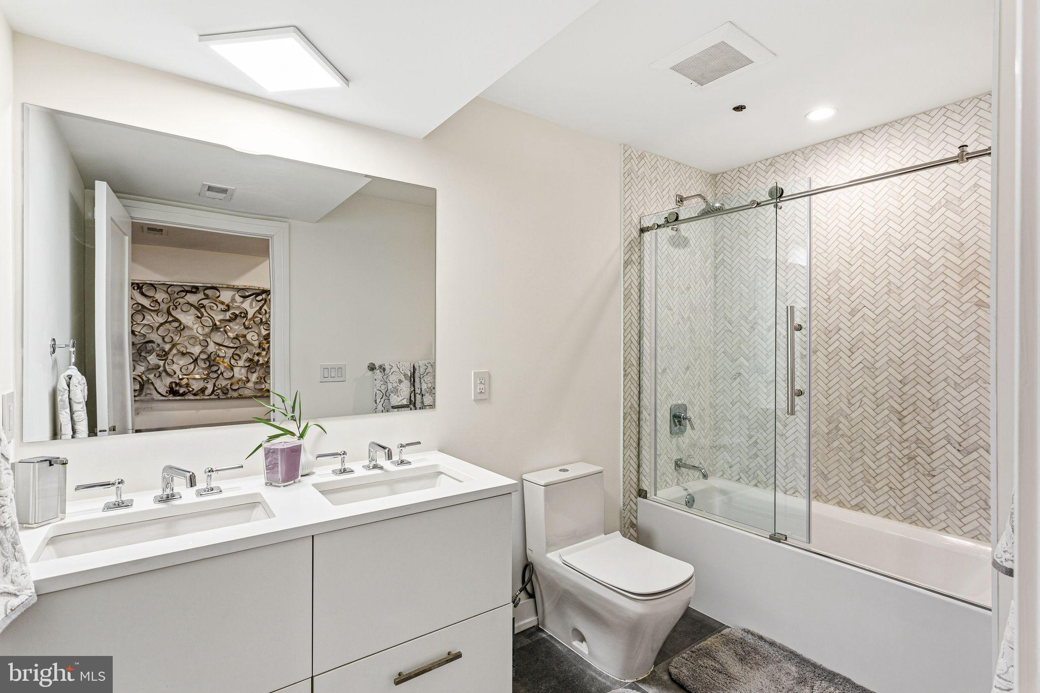 BELLA VISTA - Residential