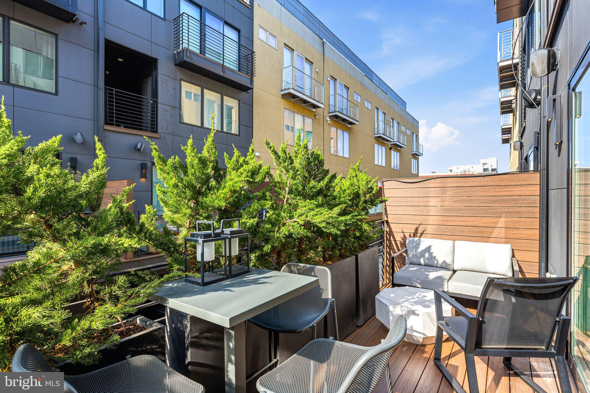 BELLA VISTA - Residential