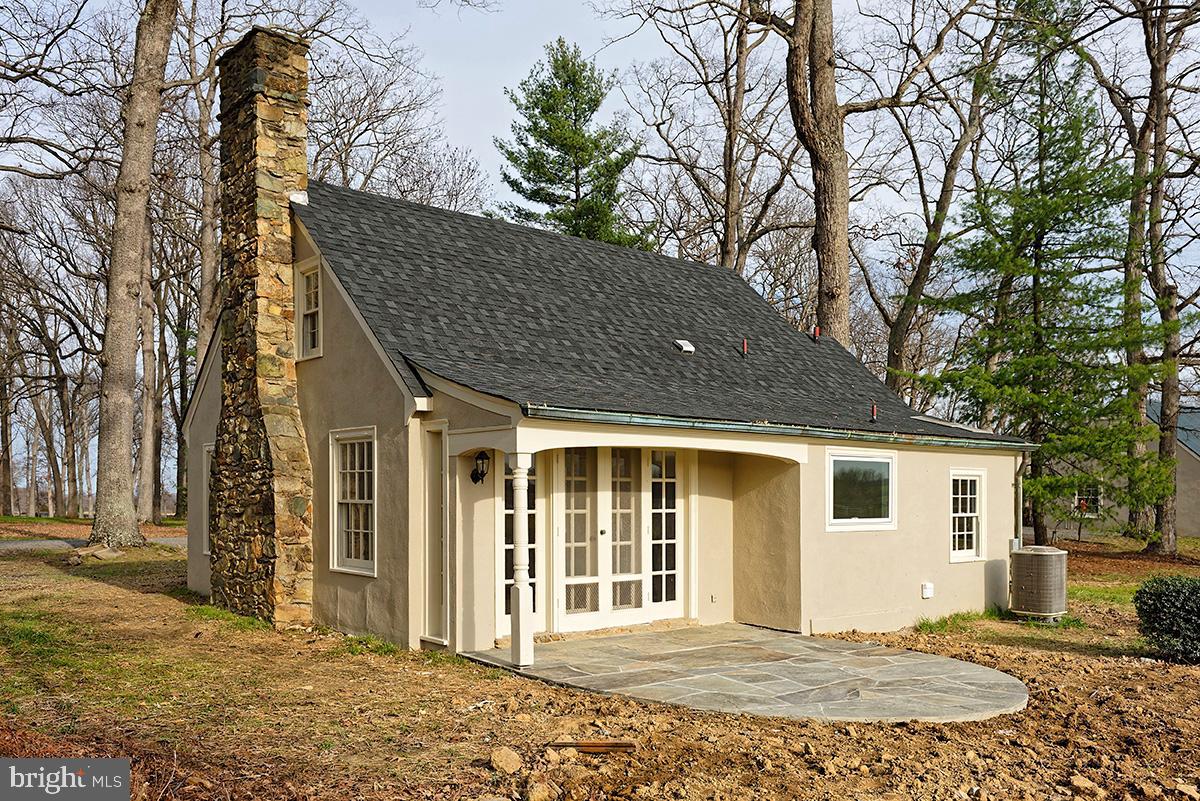 2083 ATOKA ROAD