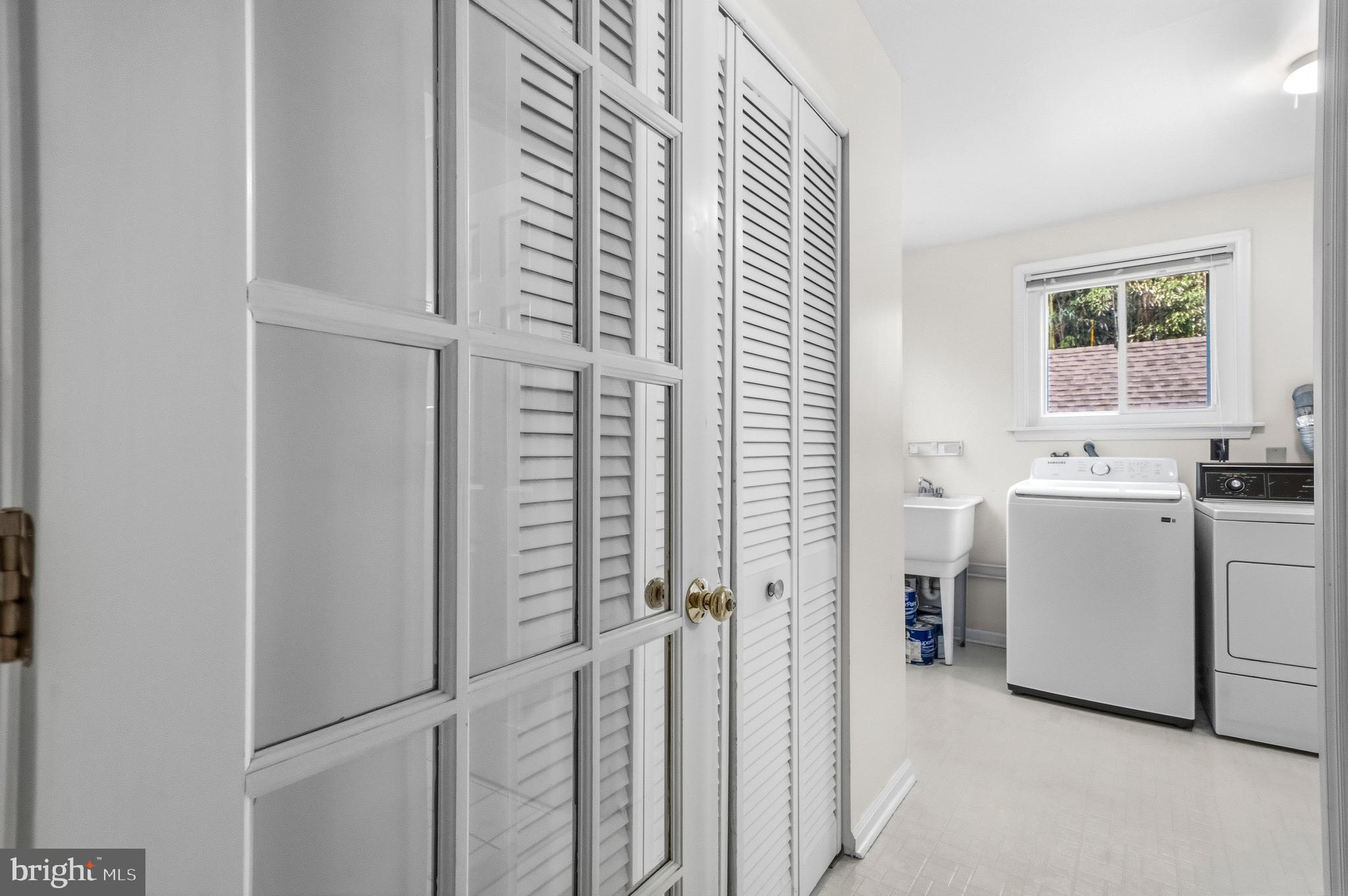 HILLWOOD - Residential