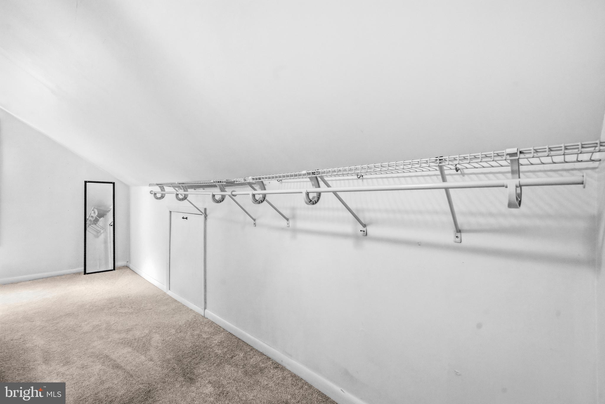 HILLWOOD - Residential