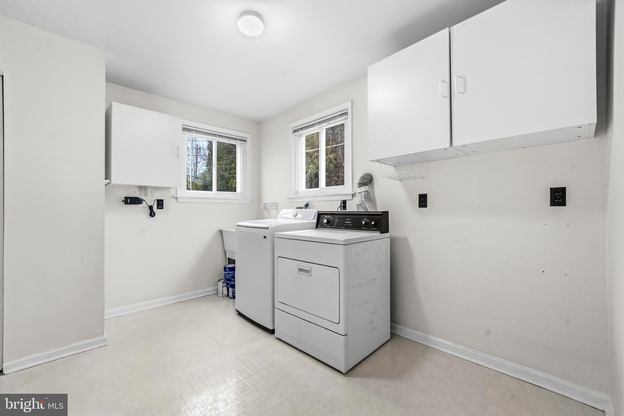 HILLWOOD - Residential