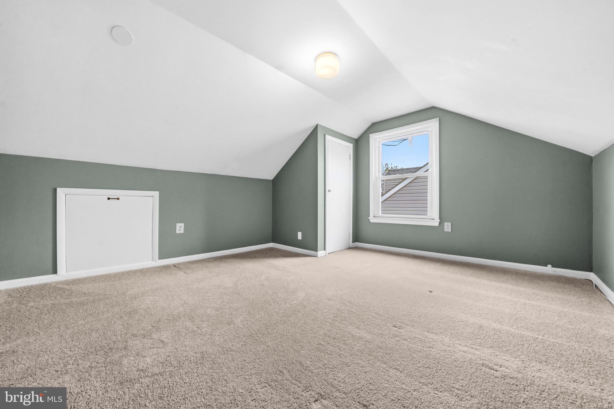 HILLWOOD - Residential