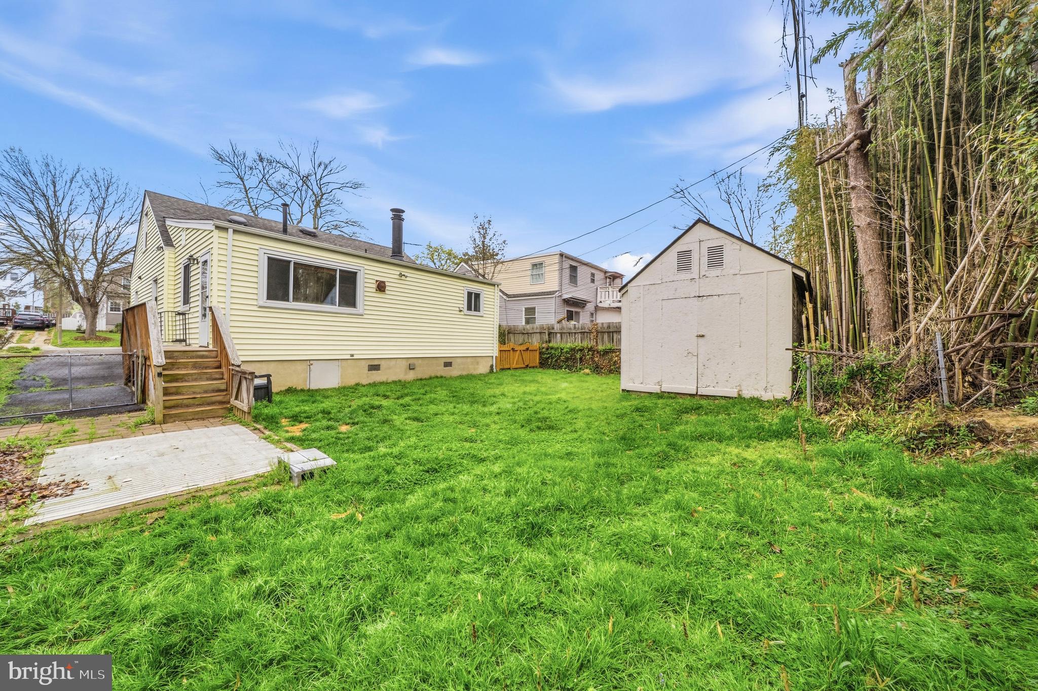 HILLWOOD - Residential