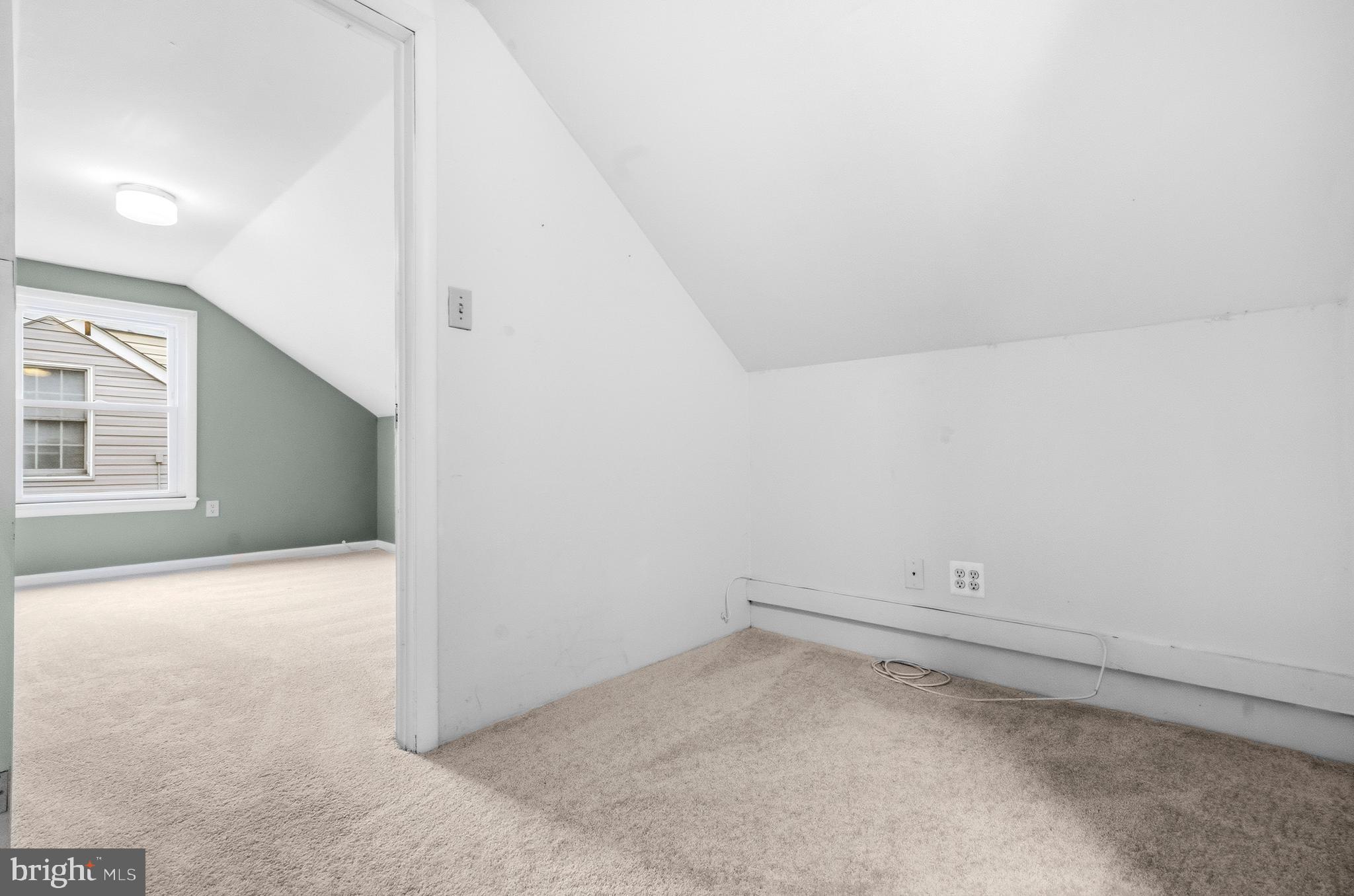 HILLWOOD - Residential