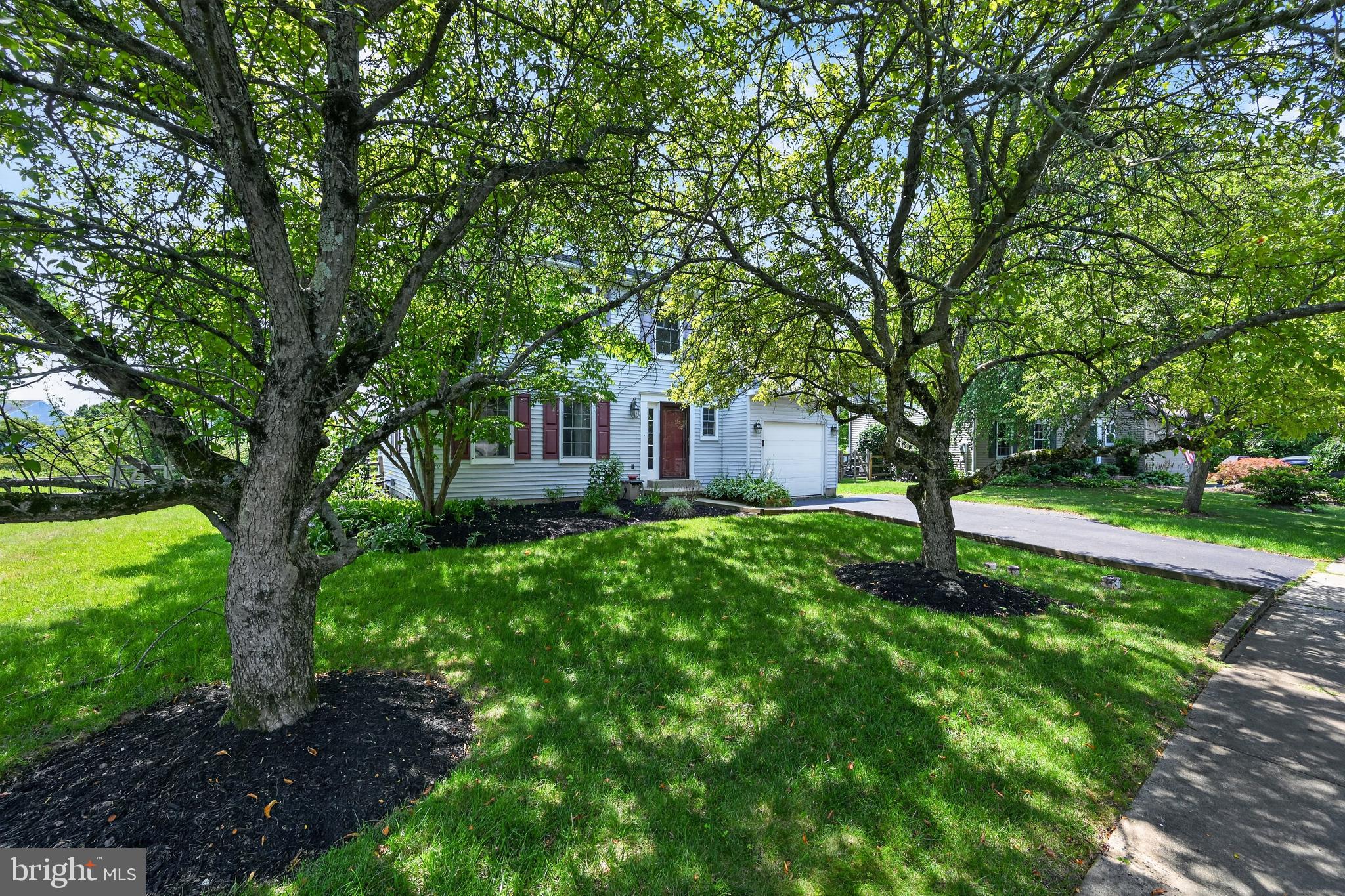1620 SALEM LANE