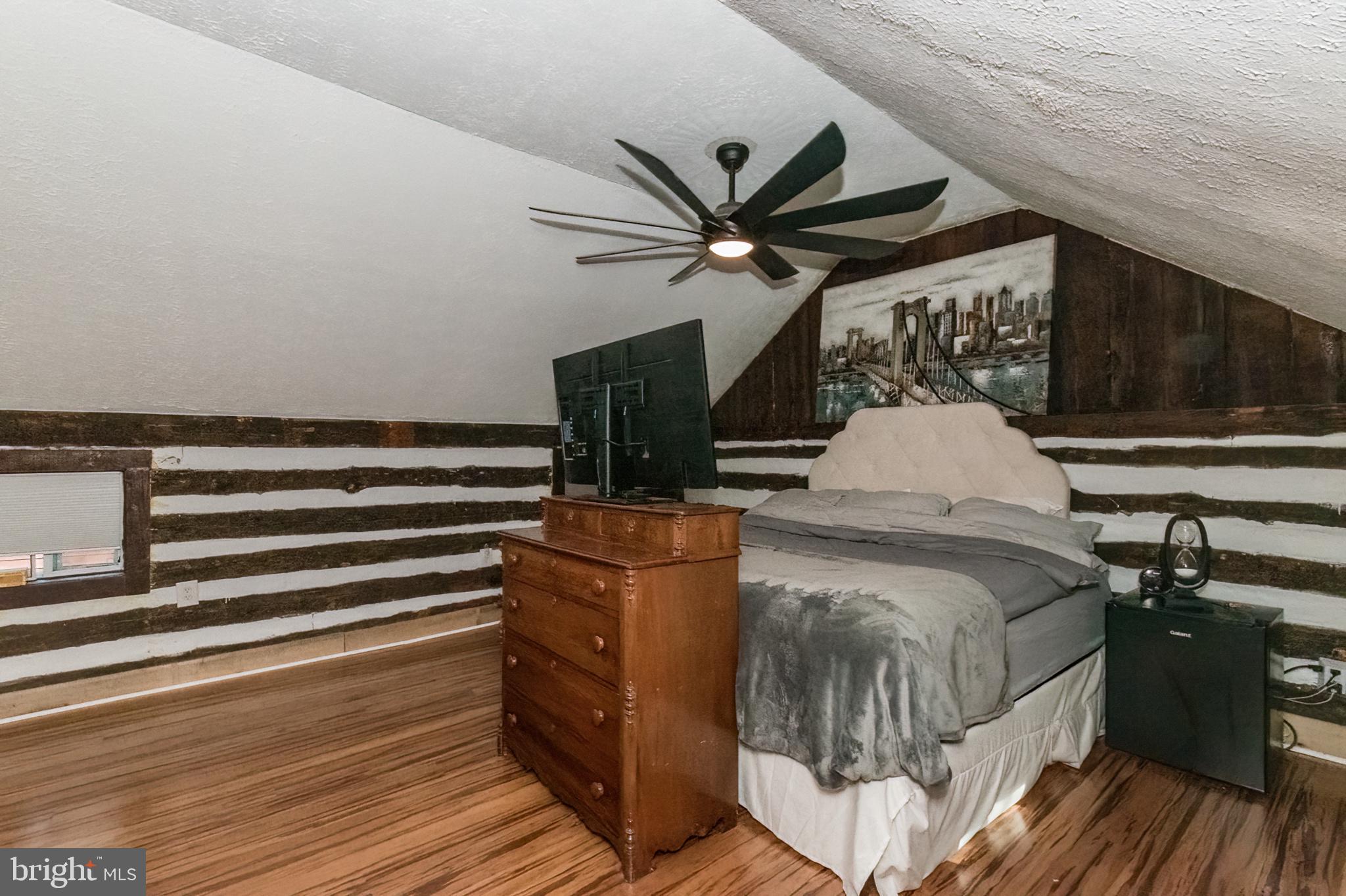 TUB RUN HOLLOW - Residential