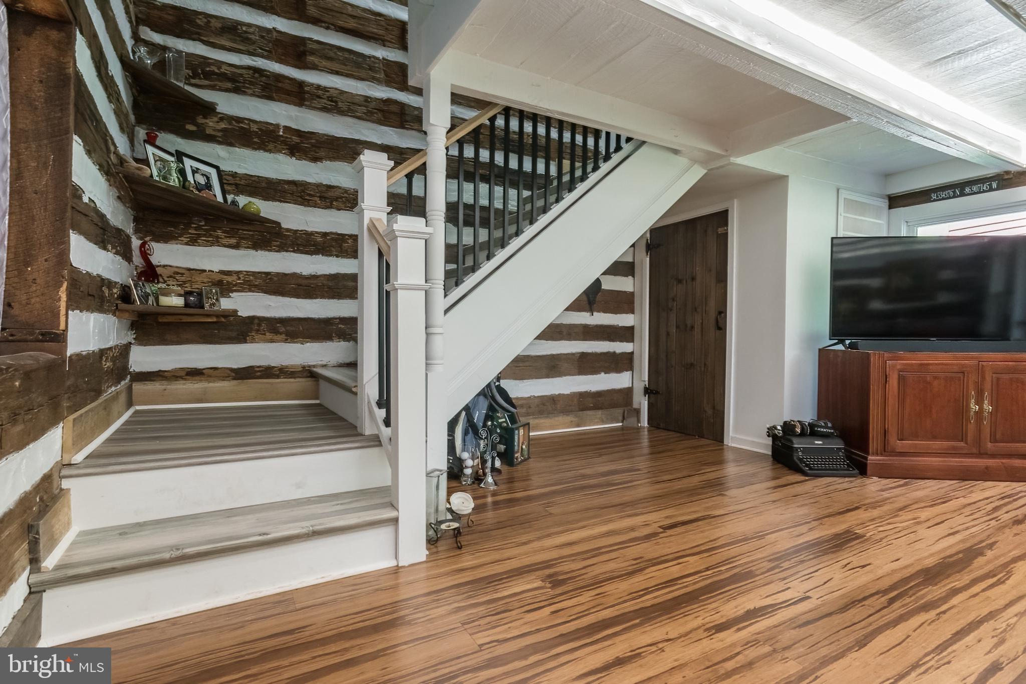 TUB RUN HOLLOW - Residential