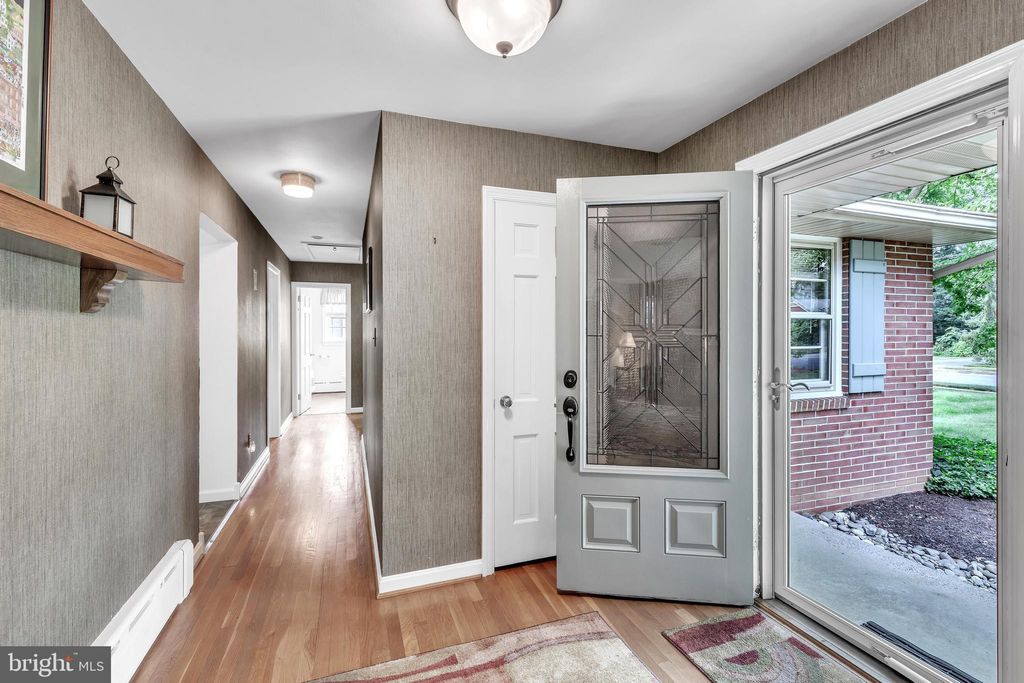 Photo of 629 S Spruce Street, LITITZ, PA 17543 (MLS # PALA2073056)