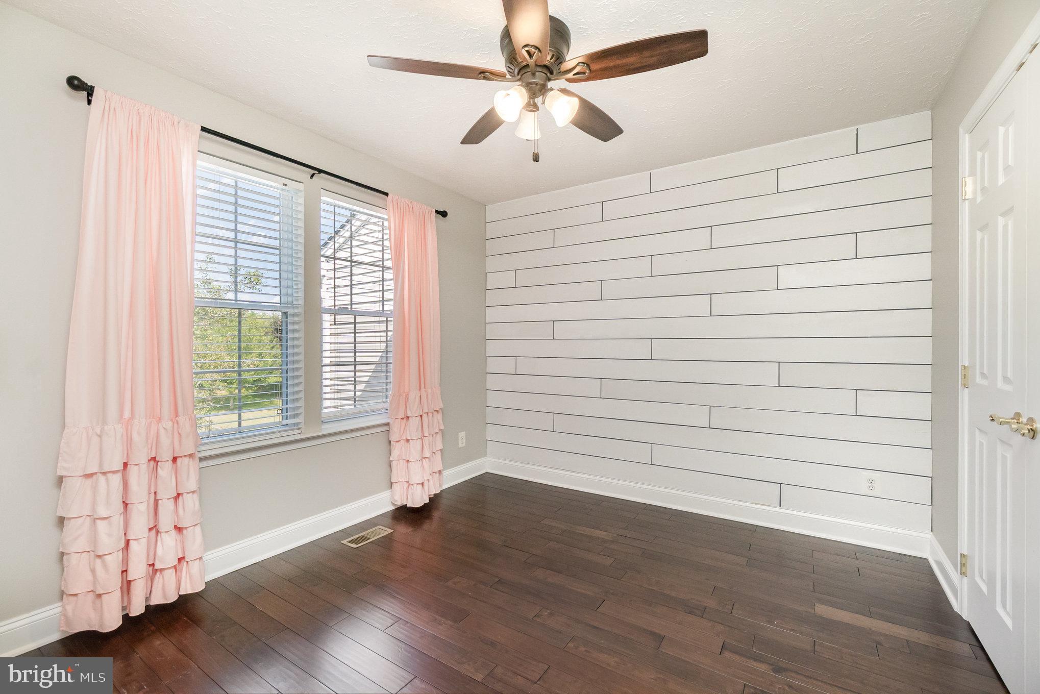 DEER SPRING - Residential