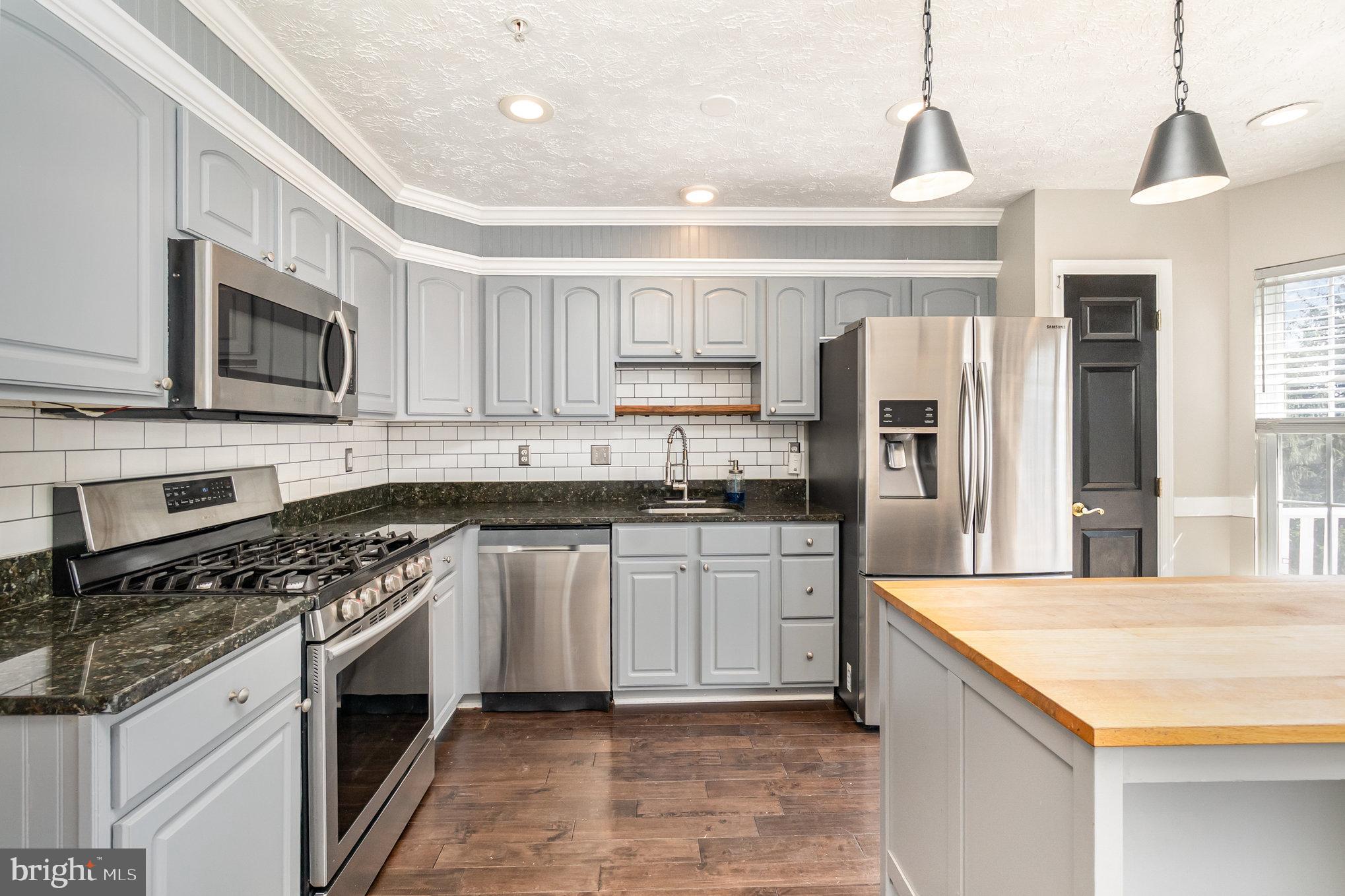 DEER SPRING - Residential