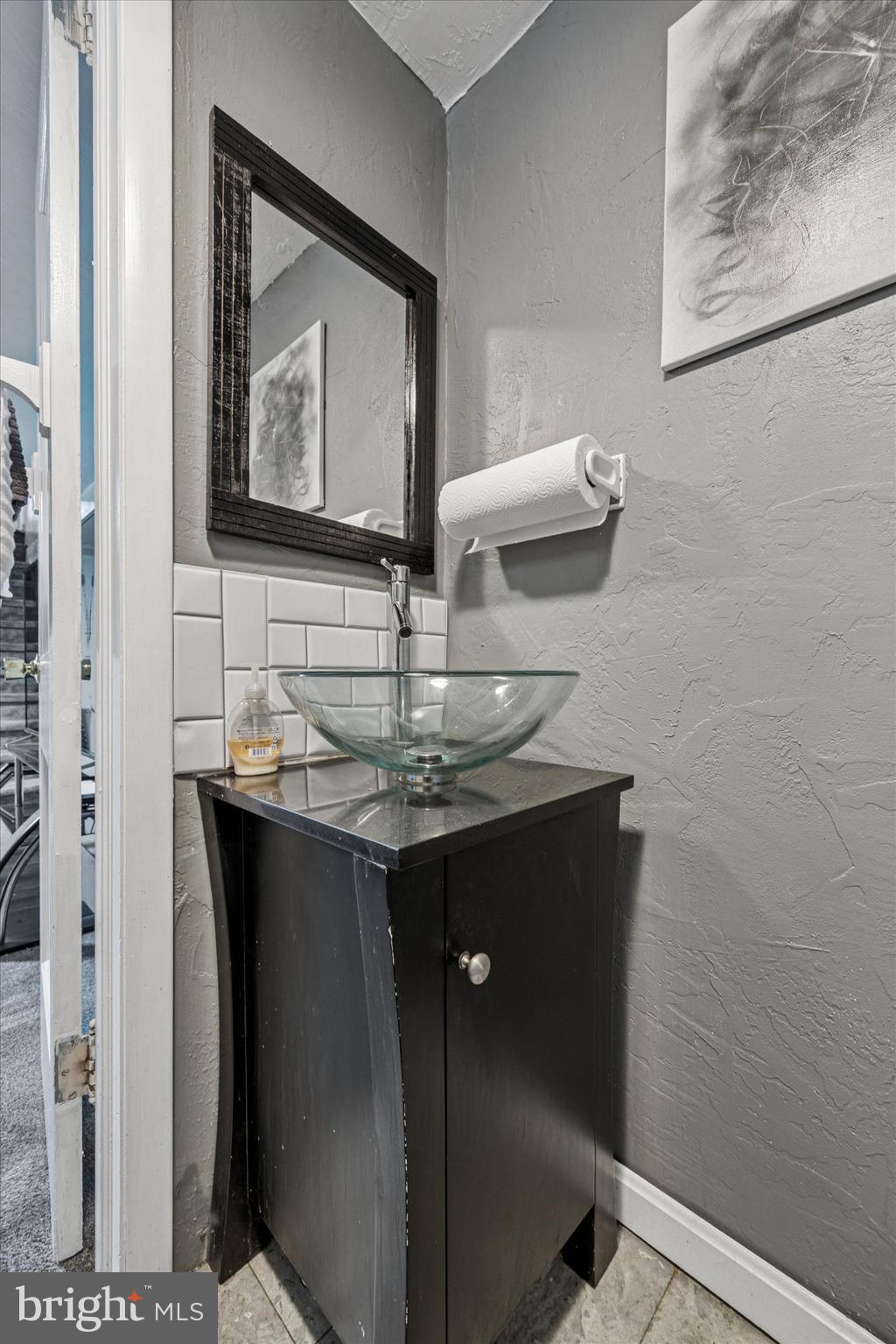 LAWNDALE - Residential