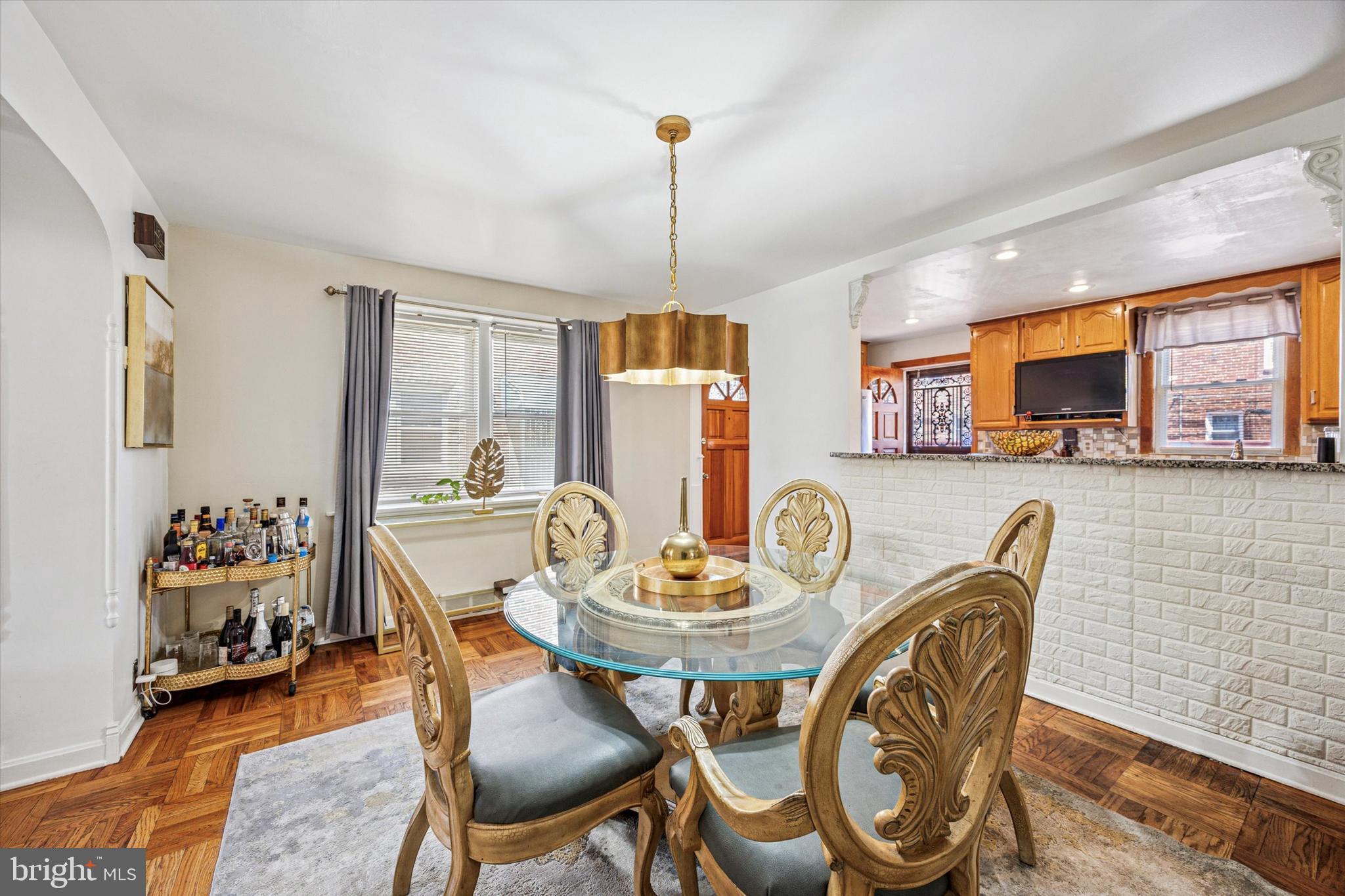 LAWNDALE - Residential