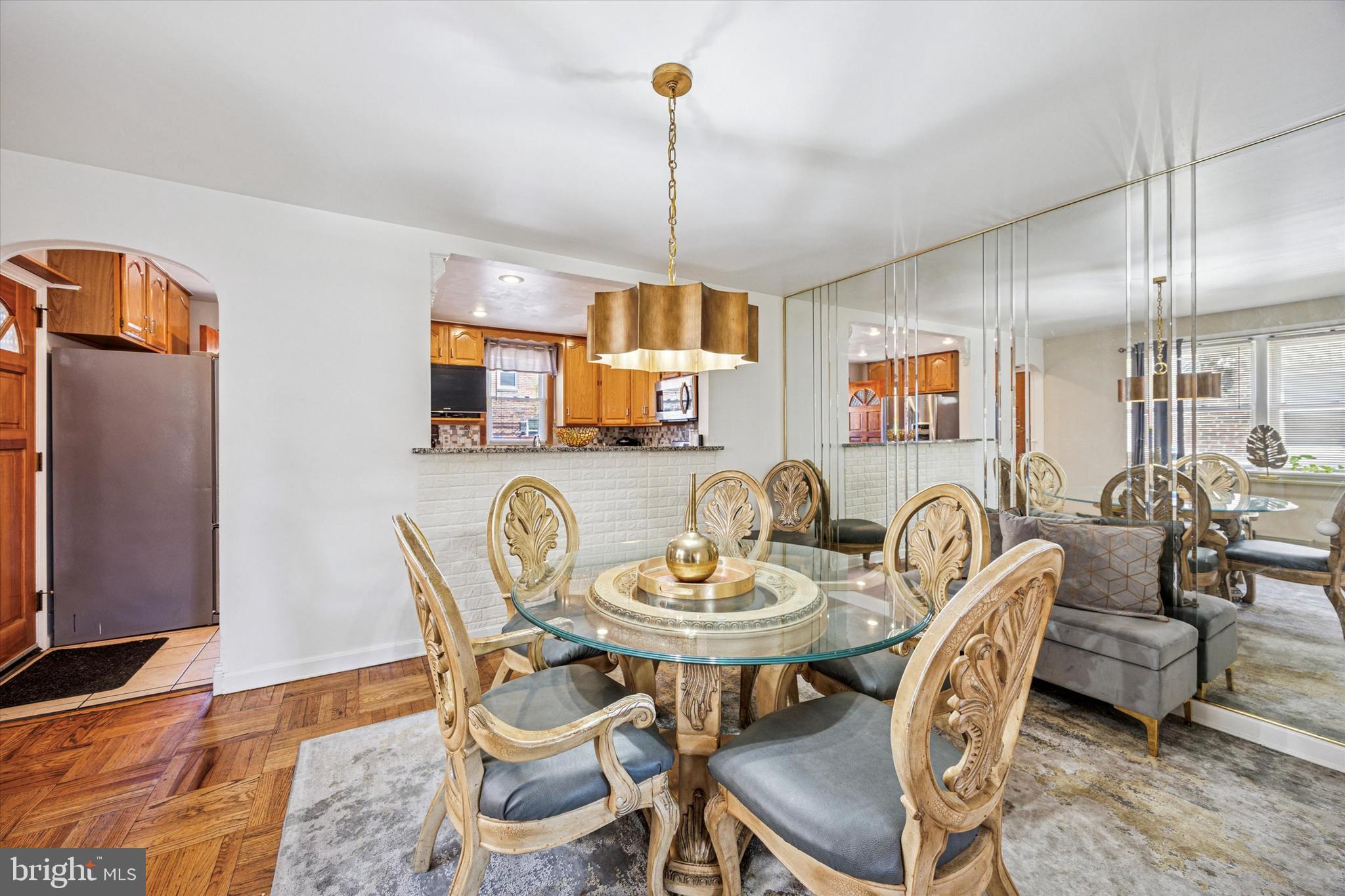 LAWNDALE - Residential