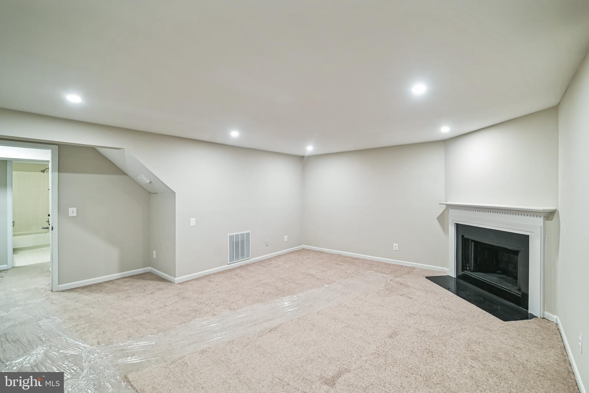 ASHBURN FARM - Residential