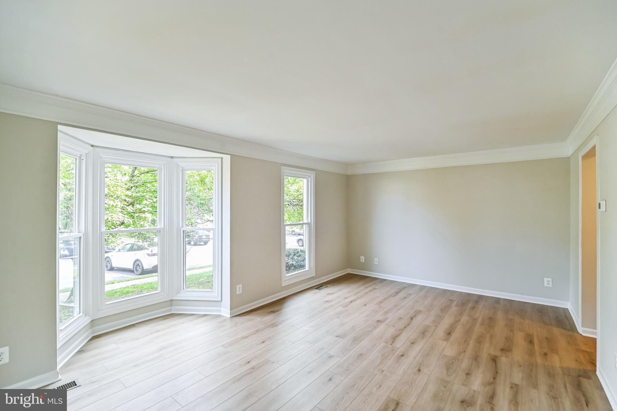 ASHBURN FARM - Residential