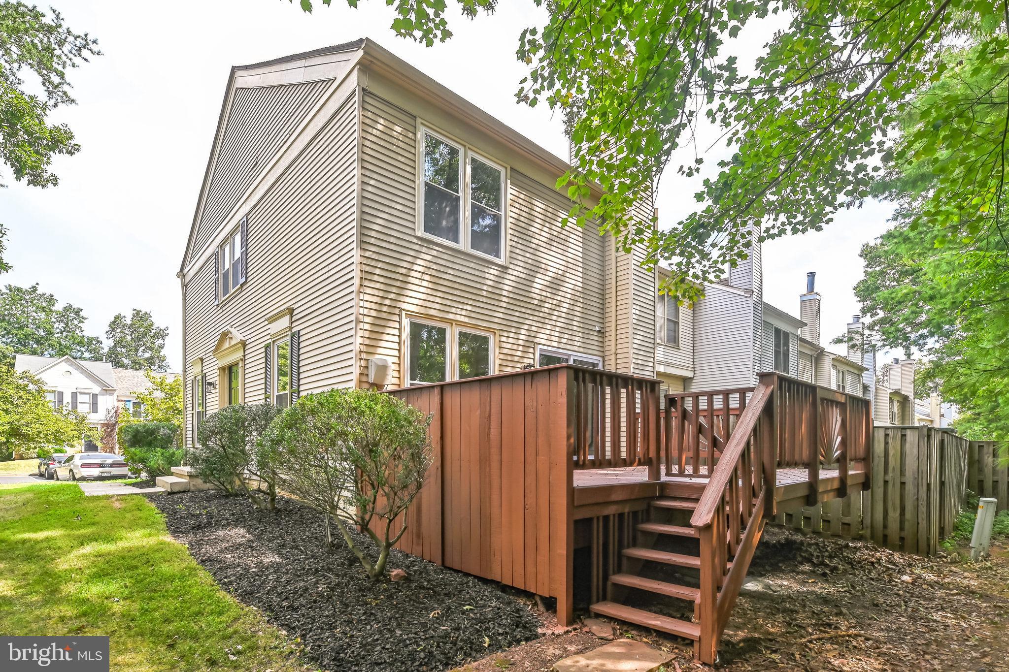 ASHBURN FARM - Residential