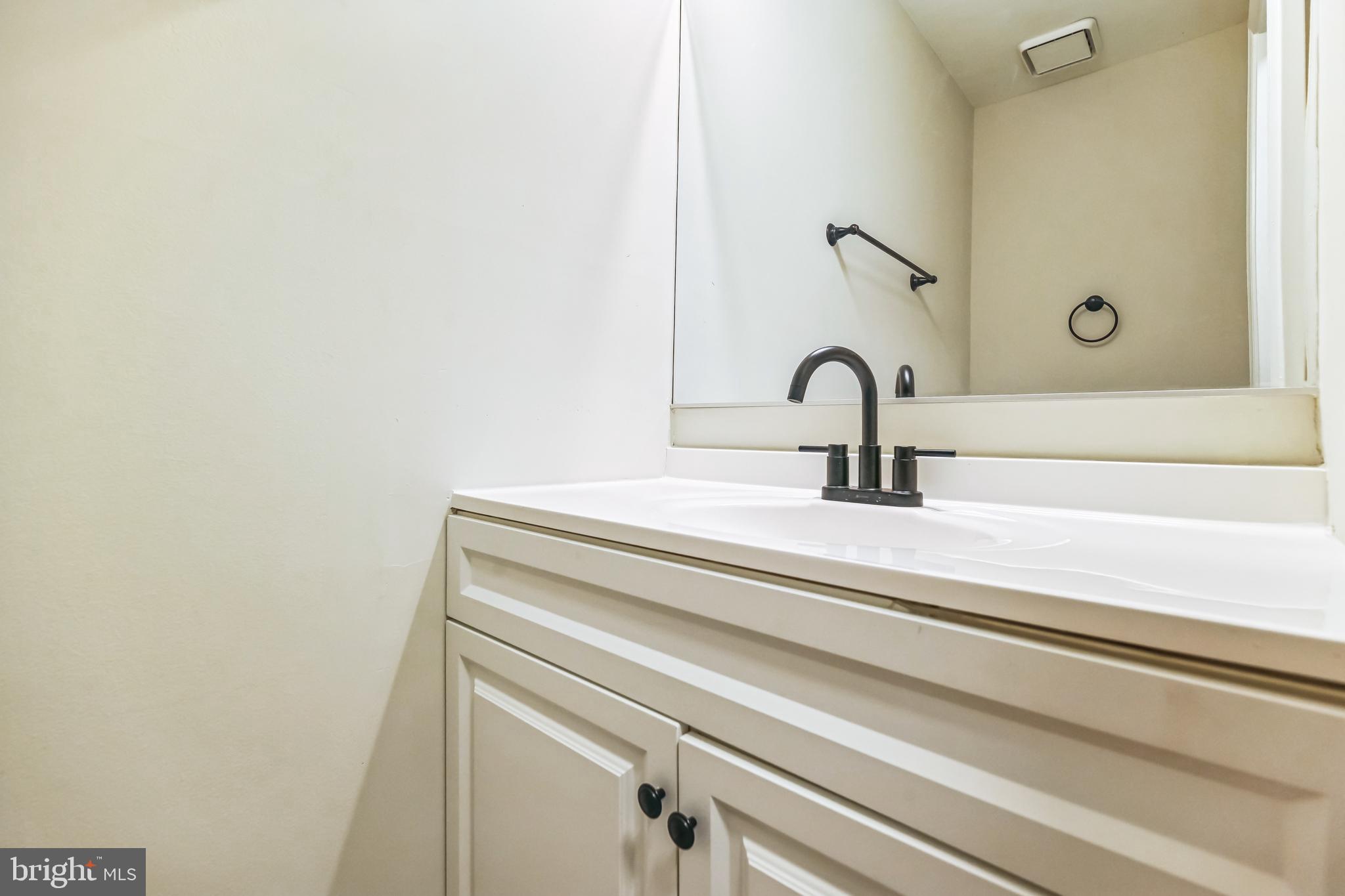 ASHBURN FARM - Residential