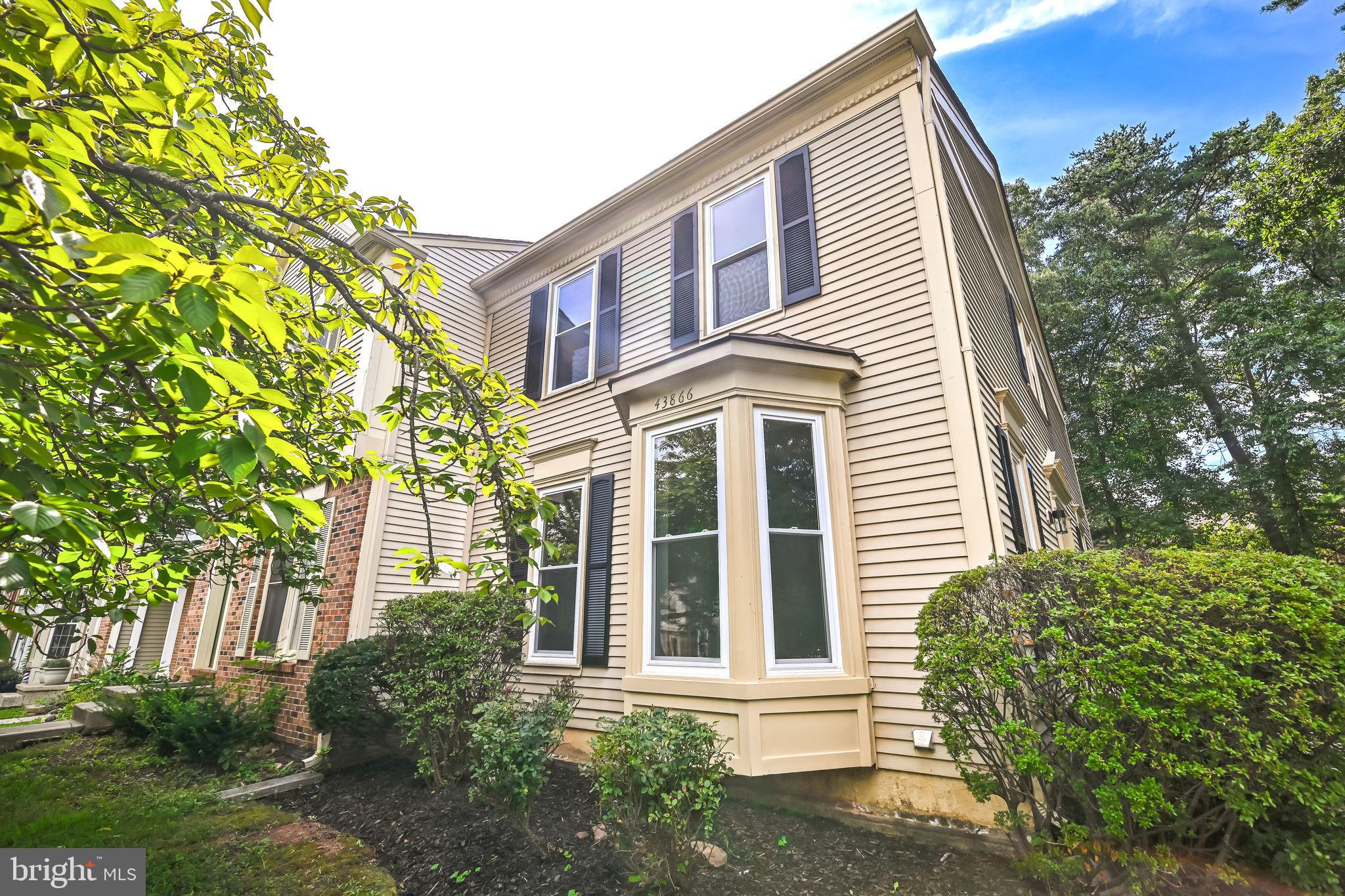 ASHBURN FARM - Residential