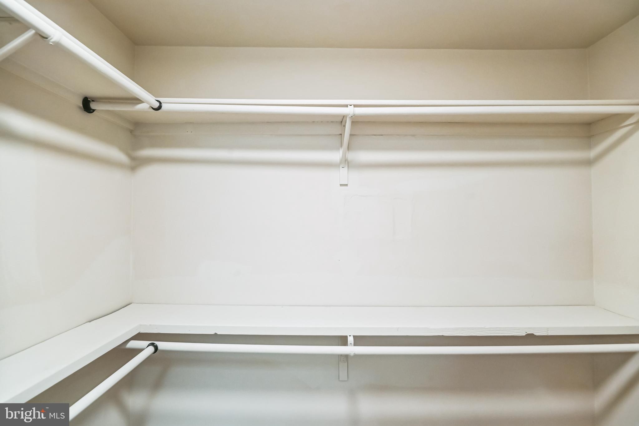 ASHBURN FARM - Residential