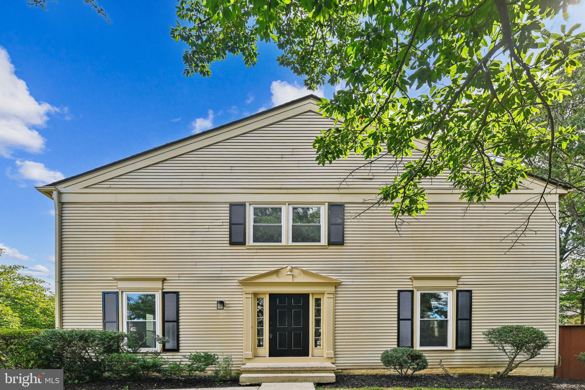 ASHBURN FARM - Residential