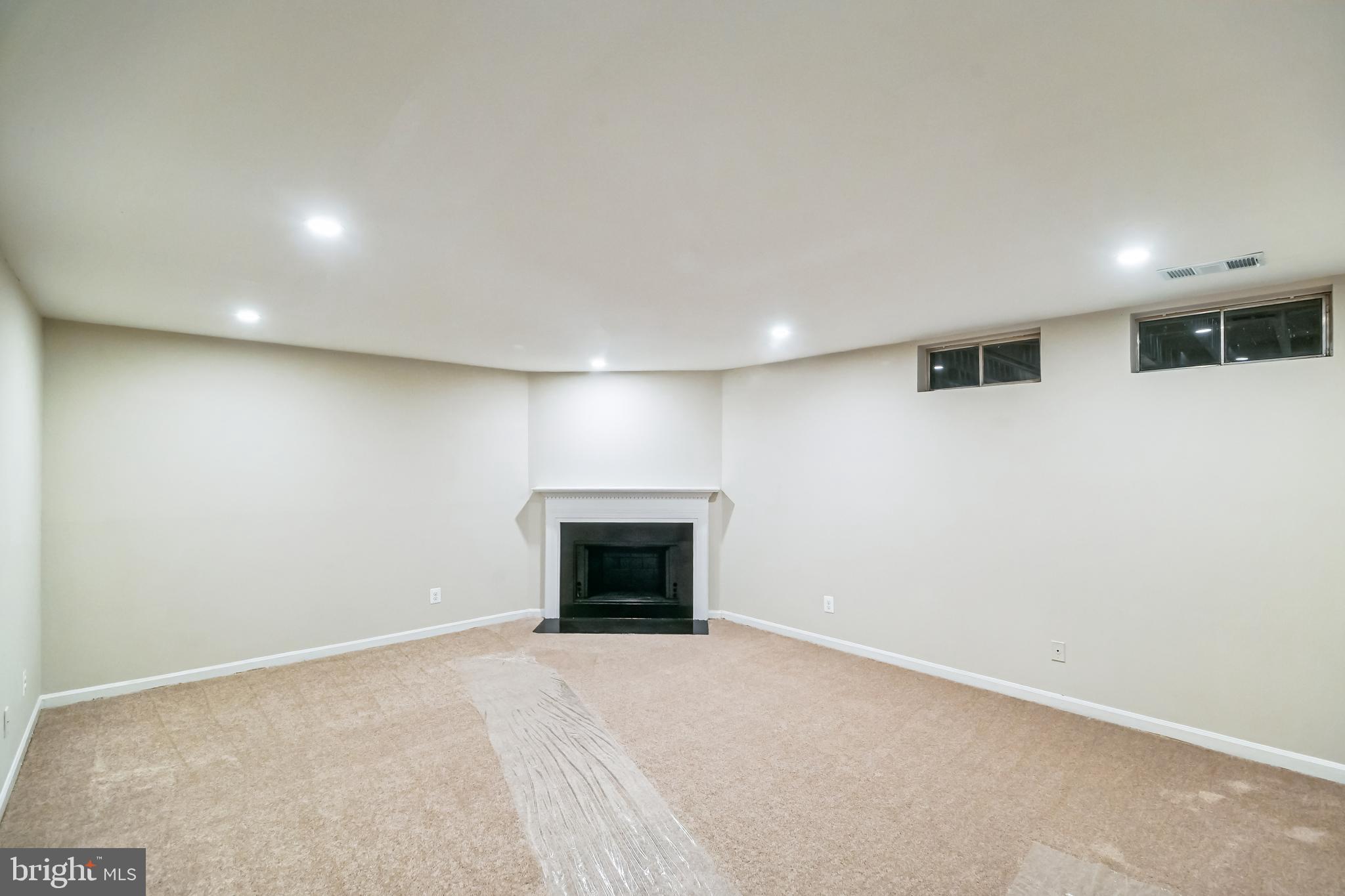 ASHBURN FARM - Residential